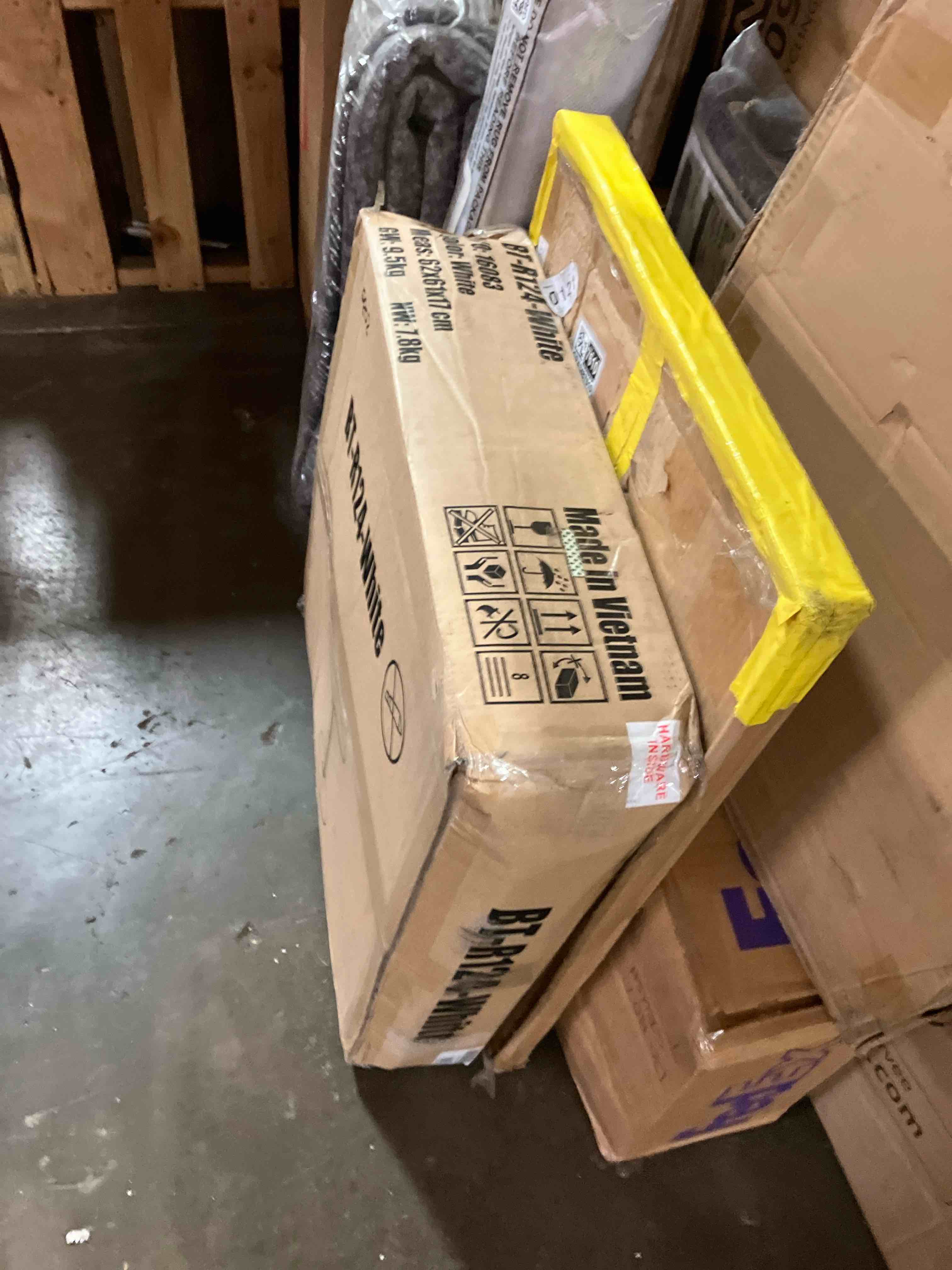 https://s3.amazonaws.com/lotting-images-prod/phillipi/GRA3487612_1758144122156.jpeg