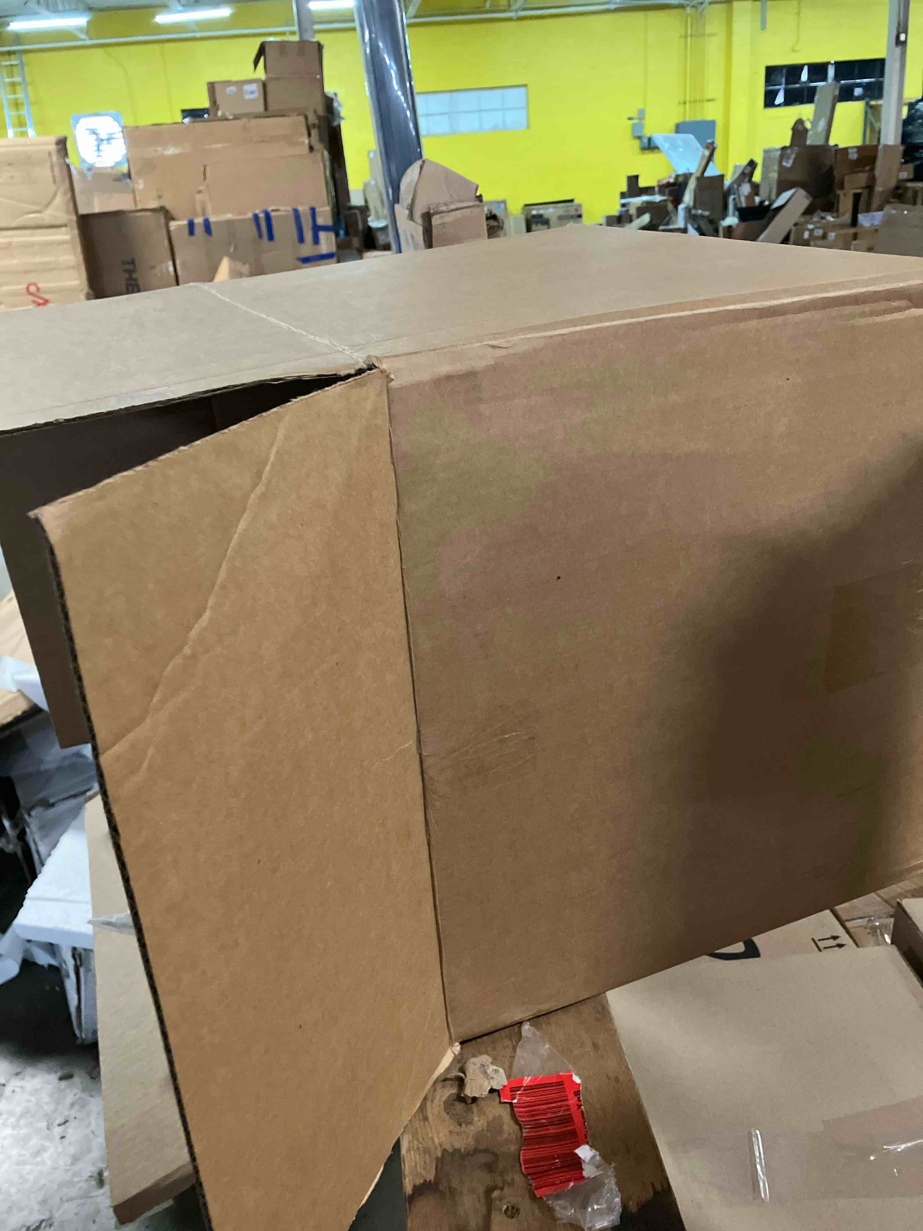 https://s3.amazonaws.com/lotting-images-prod/phillipi/GRA3487666_1758805726551.jpeg