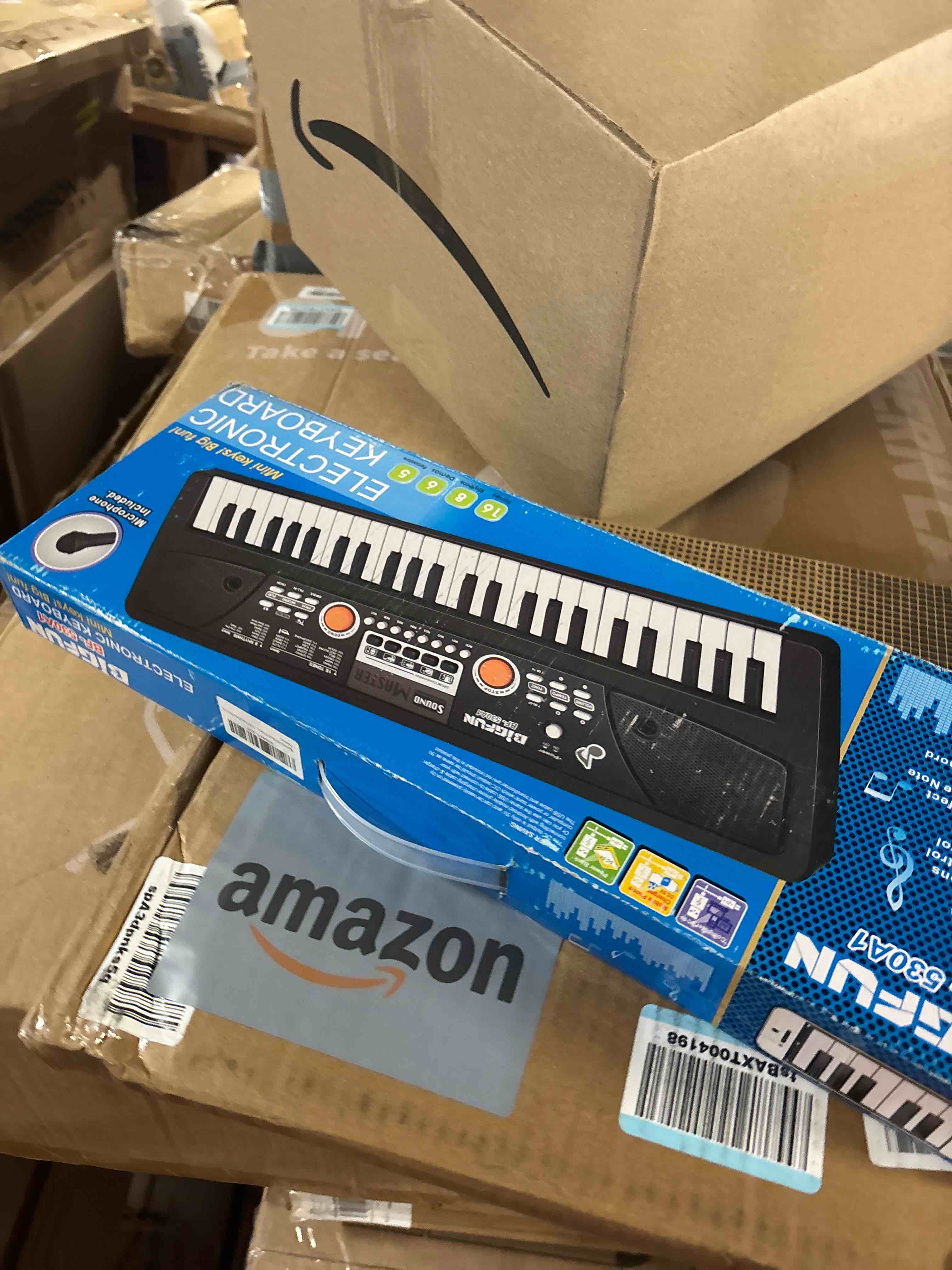 https://s3.amazonaws.com/lotting-images-prod/phillipi/GRA3487930_1758813297993.jpeg