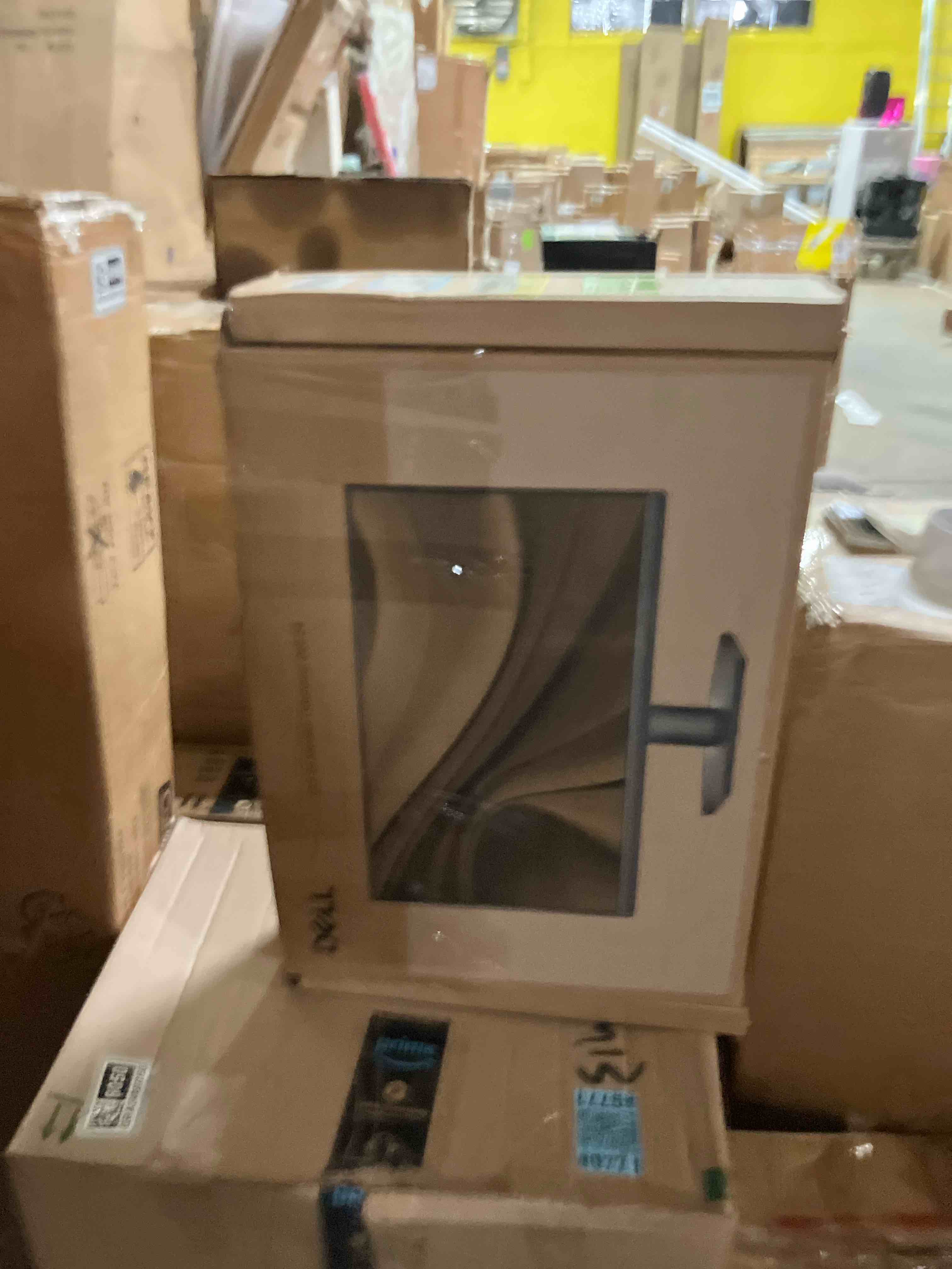 https://s3.amazonaws.com/lotting-images-prod/phillipi/GRA3488059_1759245776470.jpeg