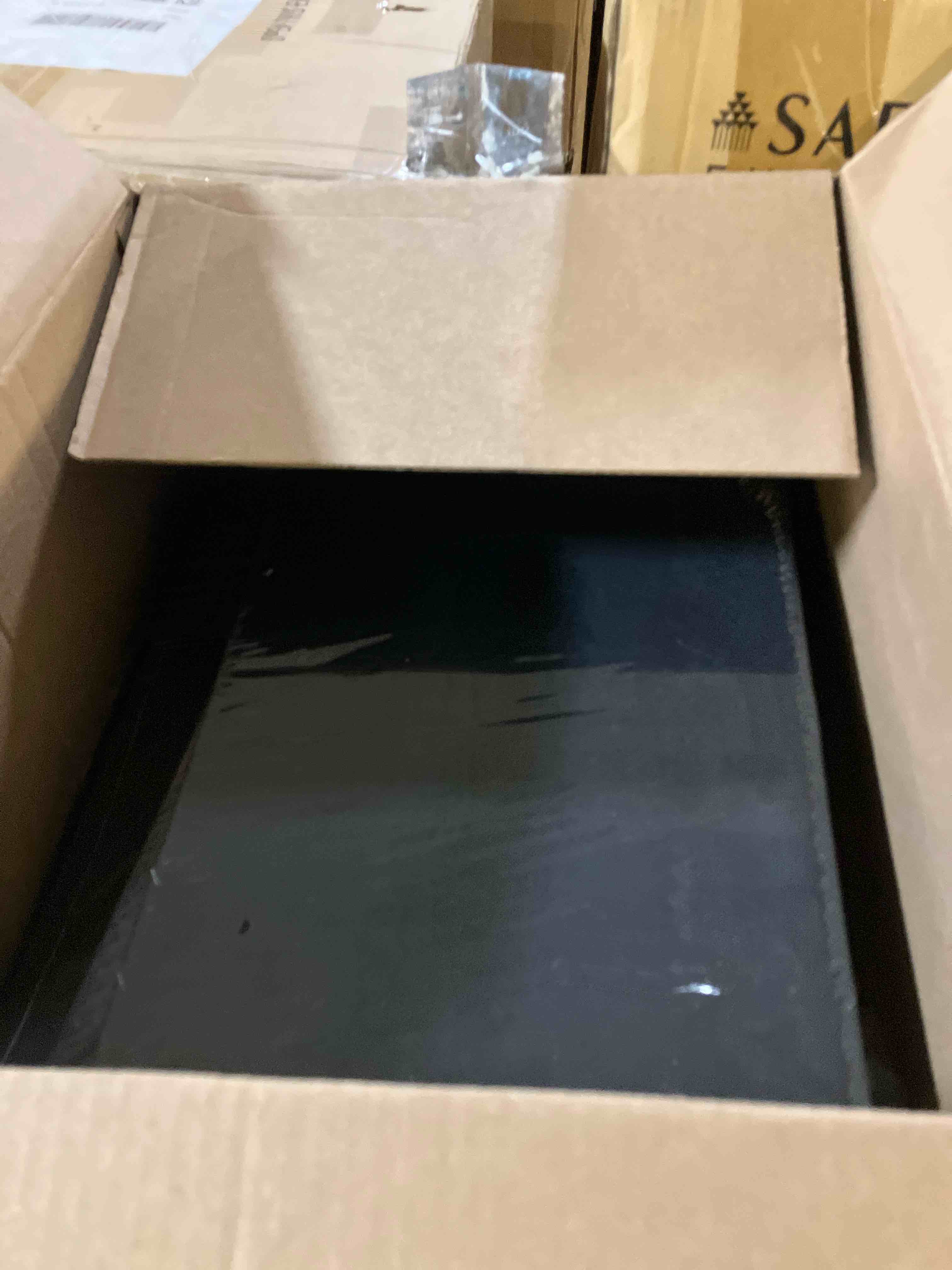 https://s3.amazonaws.com/lotting-images-prod/phillipi/GRA3488408_1759434451681.jpeg