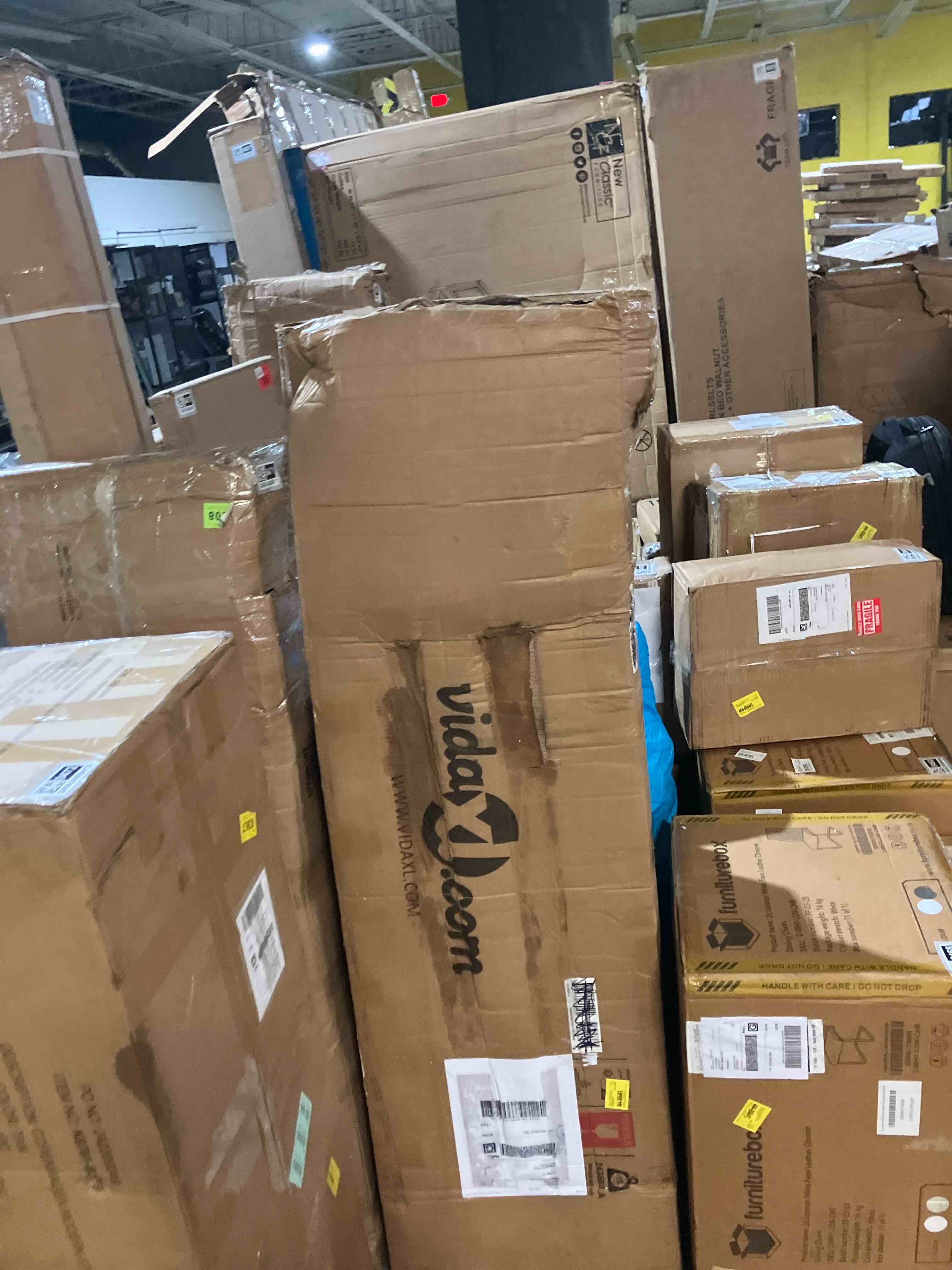https://s3.amazonaws.com/lotting-images-prod/phillipi/GRA3488473_1759865703749.jpeg