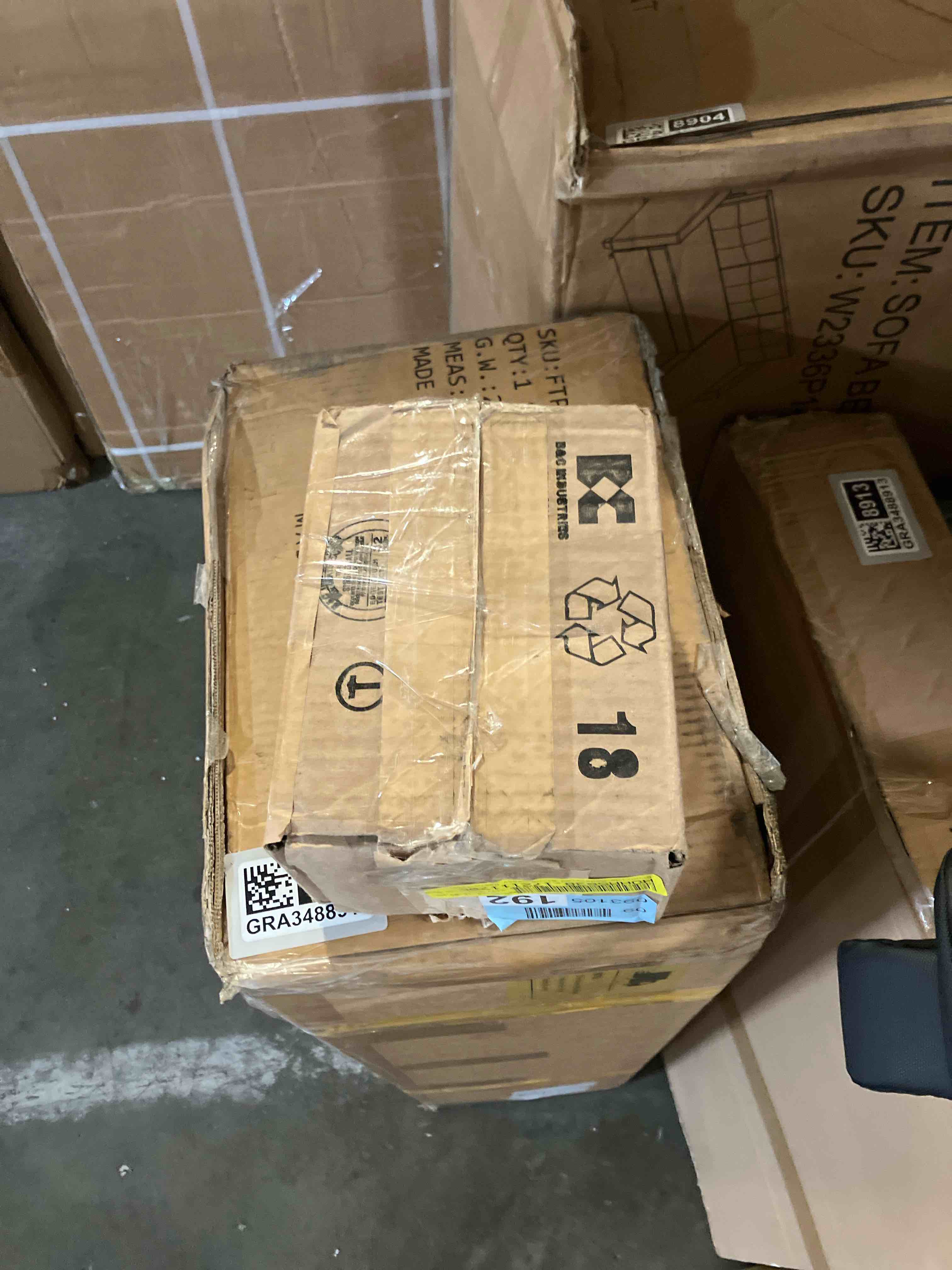 https://s3.amazonaws.com/lotting-images-prod/phillipi/GRA3488917_1760622954197.jpeg