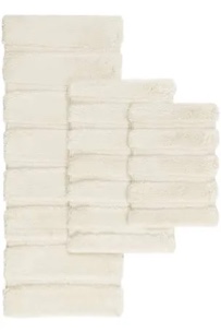 Chanchal Tufted Pearl Channel Bath Rug