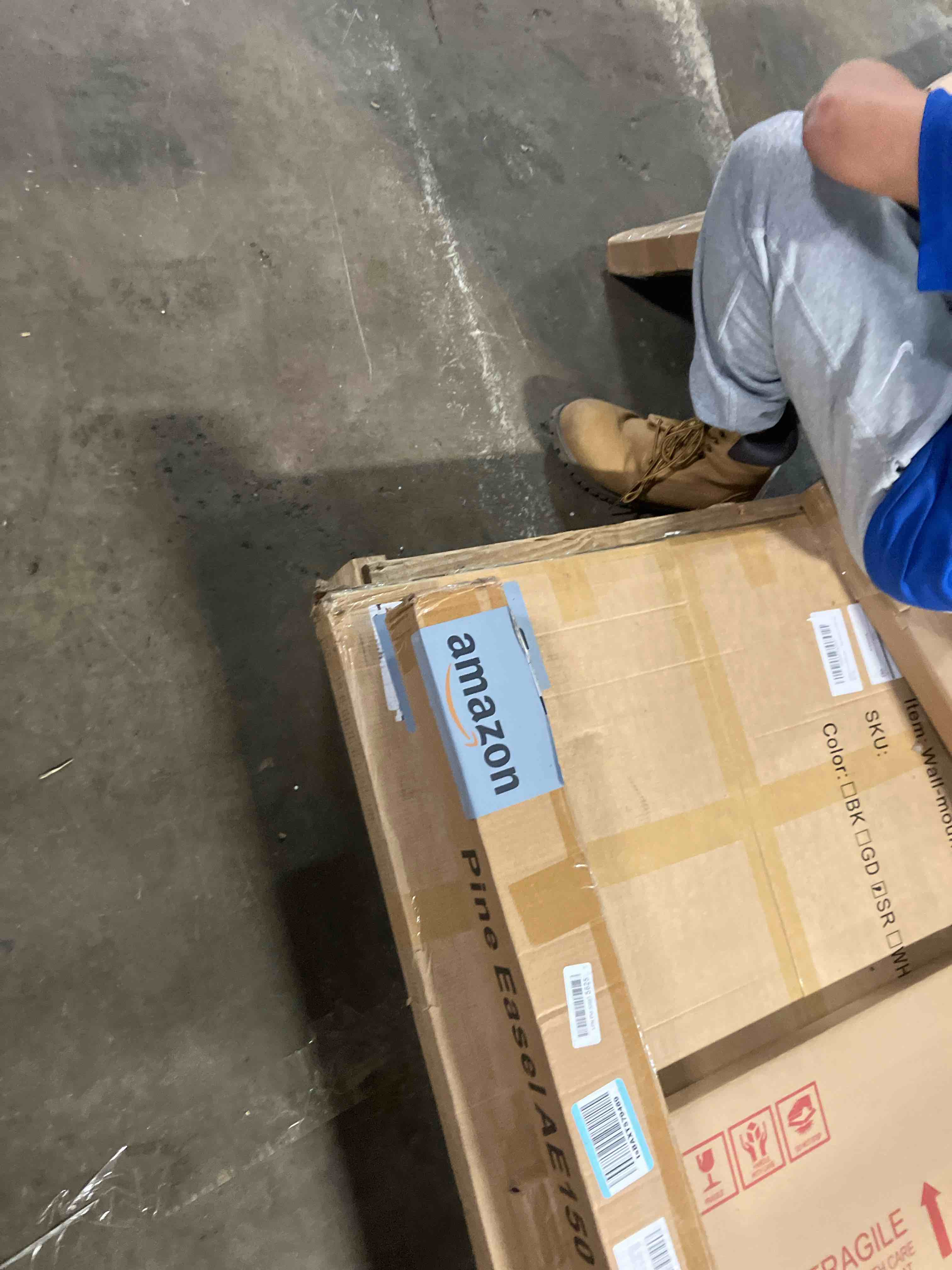 https://s3.amazonaws.com/lotting-images-prod/phillipi/GRA3489107_1761075442475.jpeg