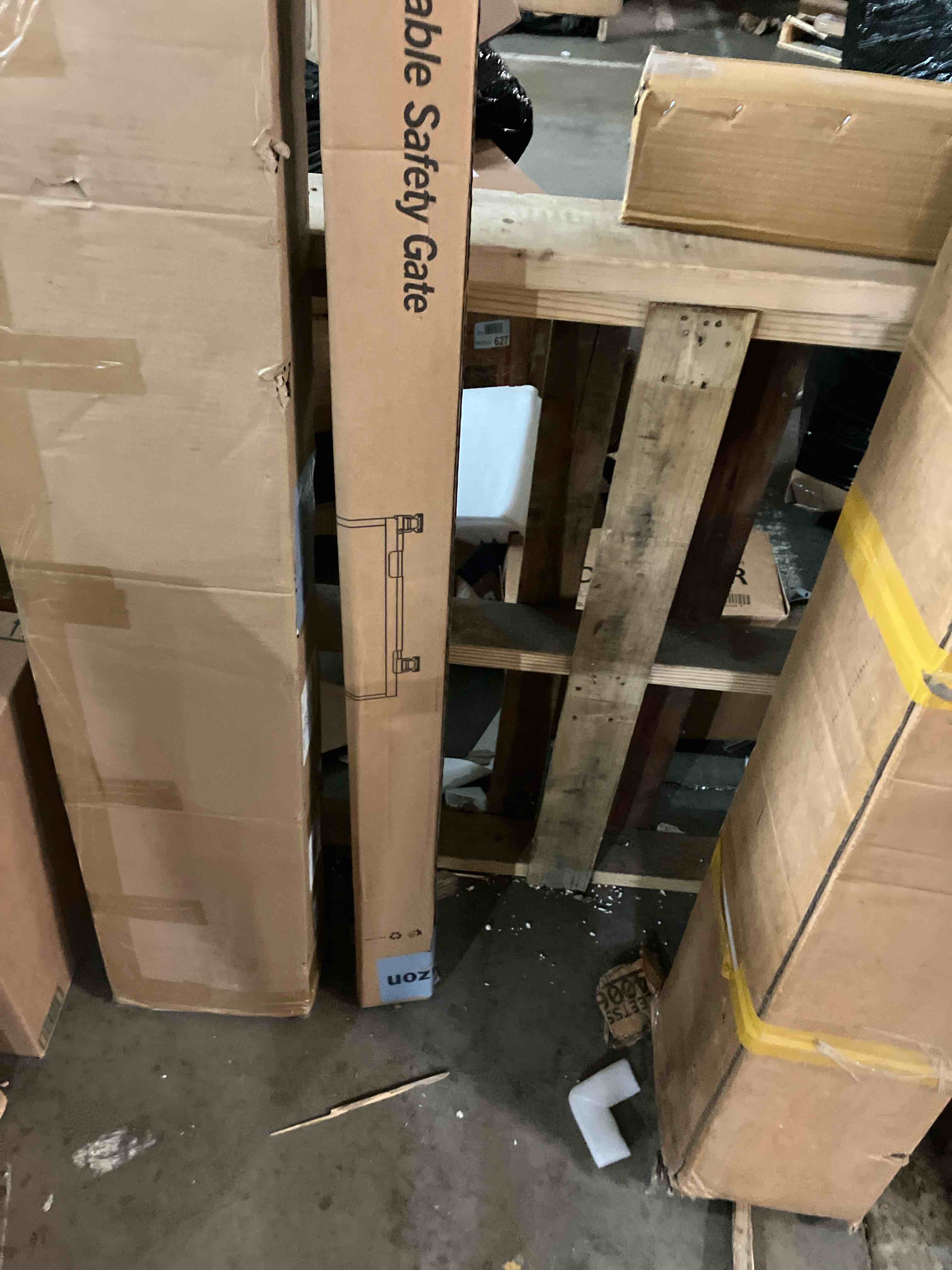 Condition photo showing New/Like New for 14" H Short Dog Gate Pet Gates Puppy Gate 59" Wide Step Over Pet Fence, Mesh Retractable Indoor Outdoor Expands Up to 59 Inches Small Dog Gates for Doorways Stairs Black 14" H