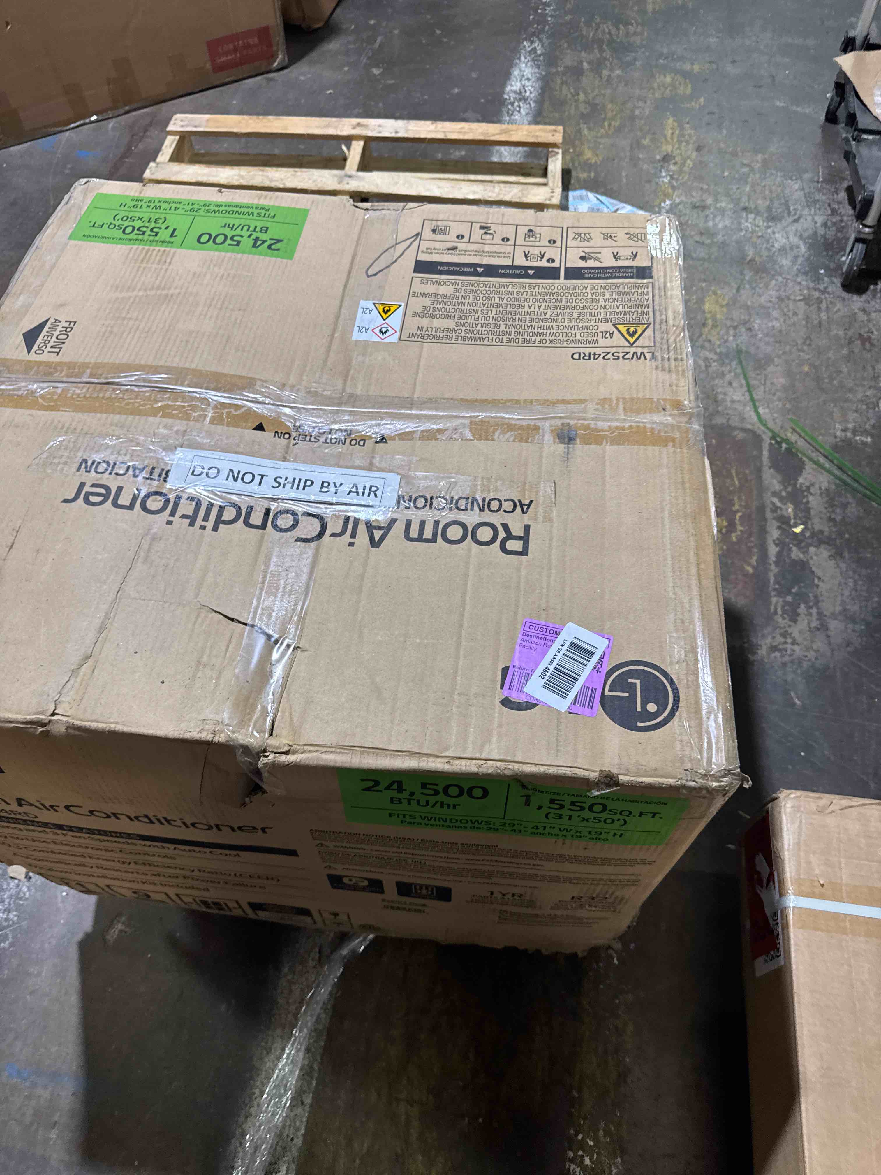 Condition photo showing Good Condition for lg 24,500 btu window air conditioner, 230v, cools 1,560 sq.ft. (39' x 40' room size), quiet operation, electronic control with remote, 3 cooling & fan speeds, auto restart, white 24500 btu cool only 230v white