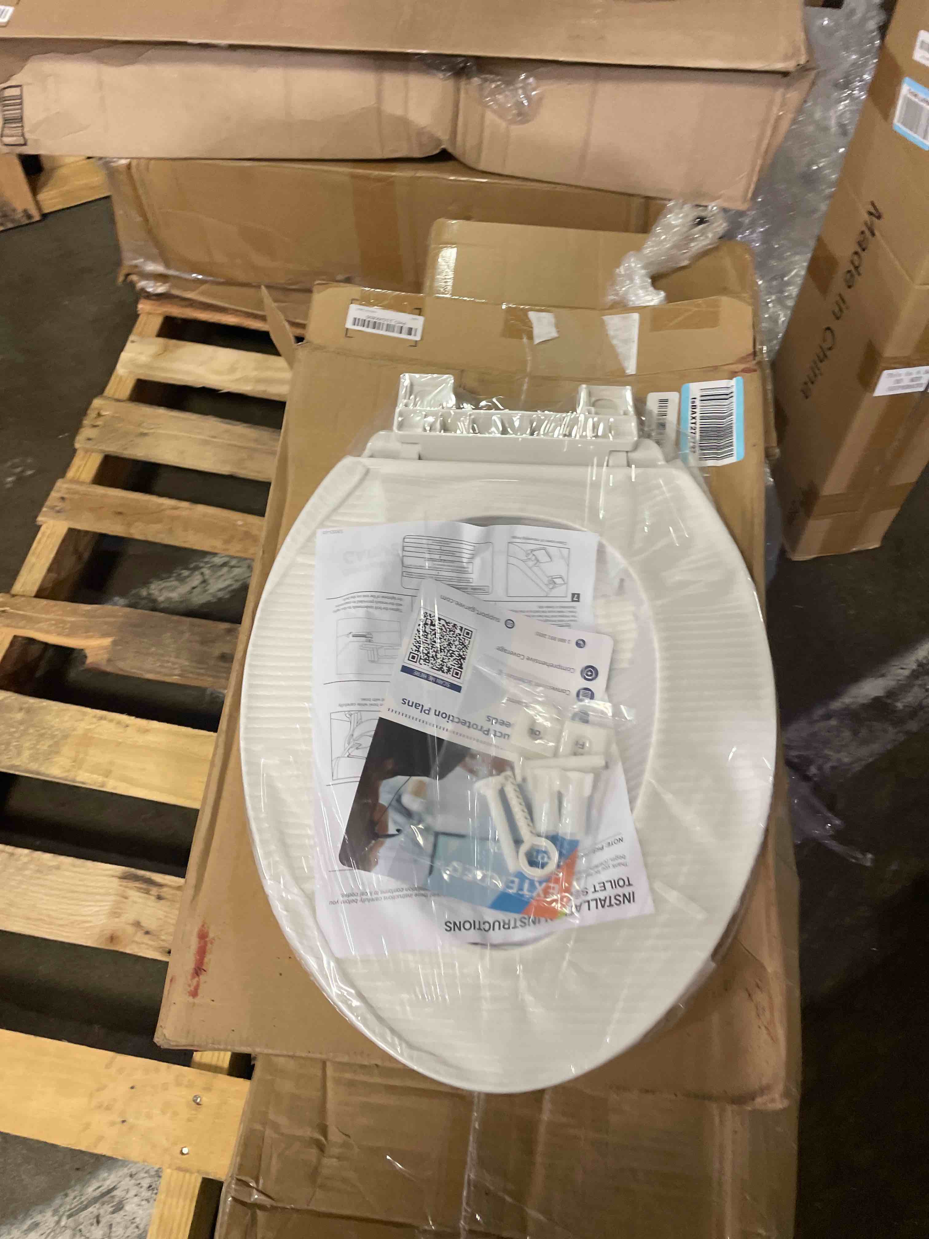 Condition photo showing New/Like New for jingze elongated toilet seat slow close, quiet toilet seat cover with never loosen durable toilet seat lid easy to install & clean, polypropylene (pp), white elongated 18.5inch white