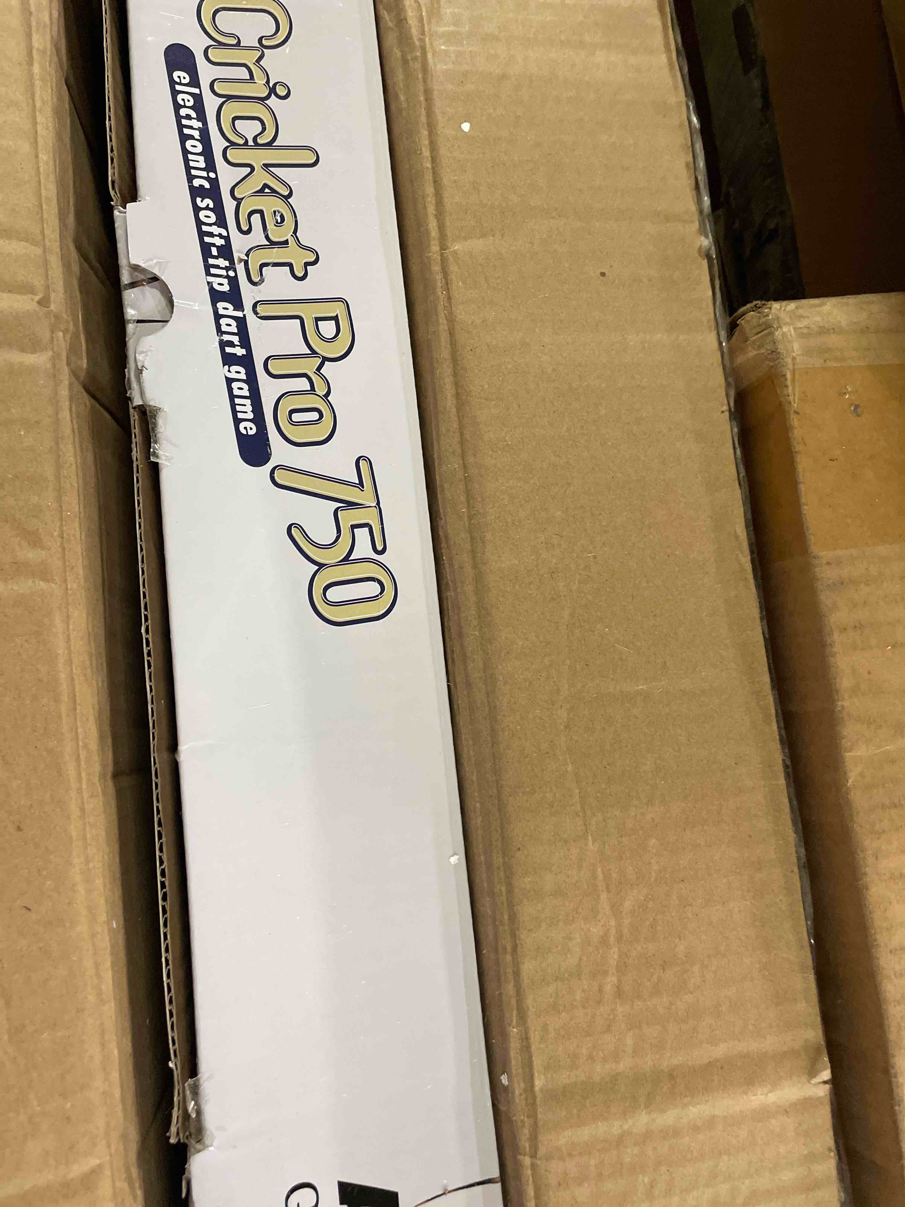 Condition photo showing New/Like New for arachnid cricket pro tournament-quality electronic dartboard up to 40 games and 315 variations (including popular cricket modes) pro 800