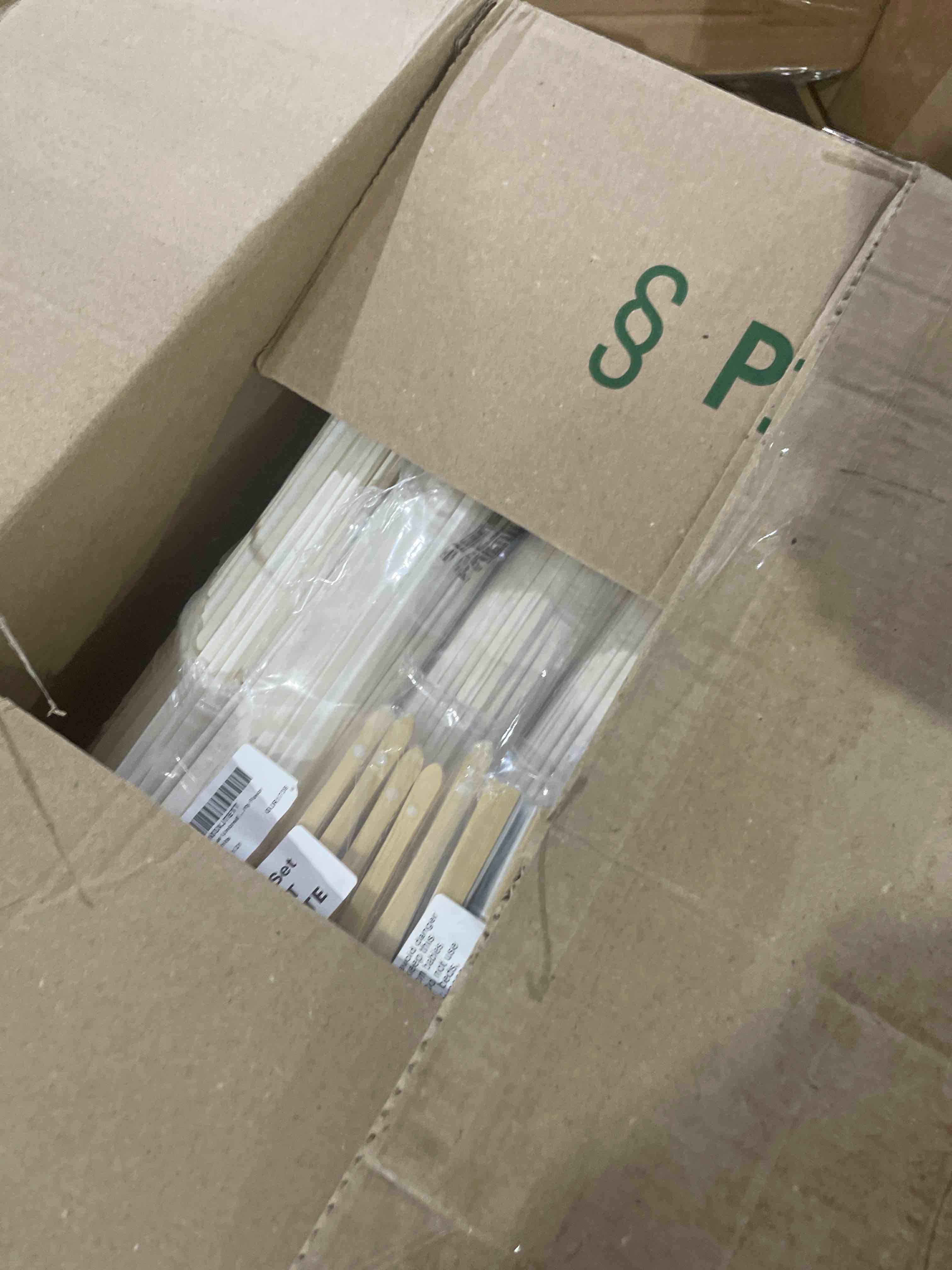 Condition photo showing New/Like New for paterr 24 pcs 33'' paper umbrellas 8'' paper fans decorative chinese japanese parasol diy painting crafts for wedding bridal party favor photography prop, white
