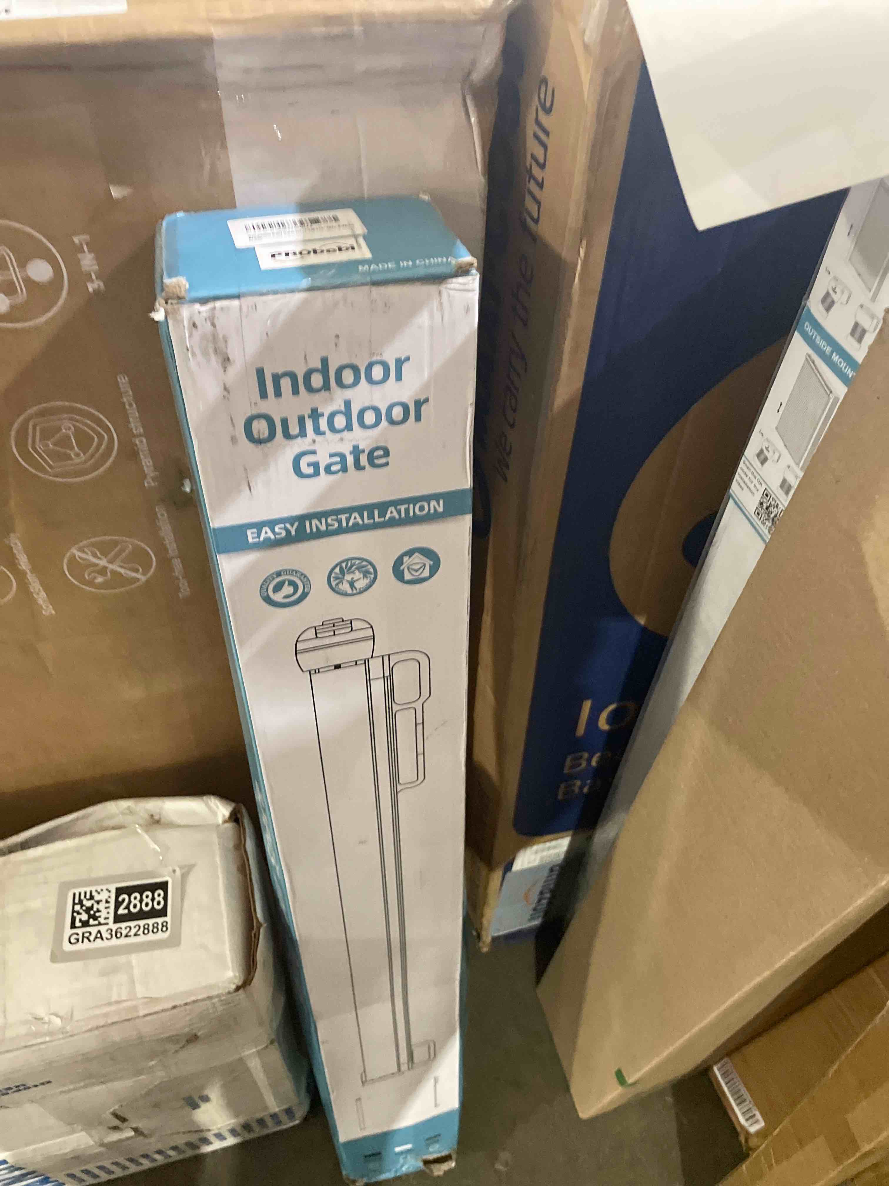 Condition photo showing New/Like New for probebi retractable baby & dog gate - extends to 72" wide, 34" tall, for stairs, doorways, hallways & outdoor use b-white 34" tall x 72" wide