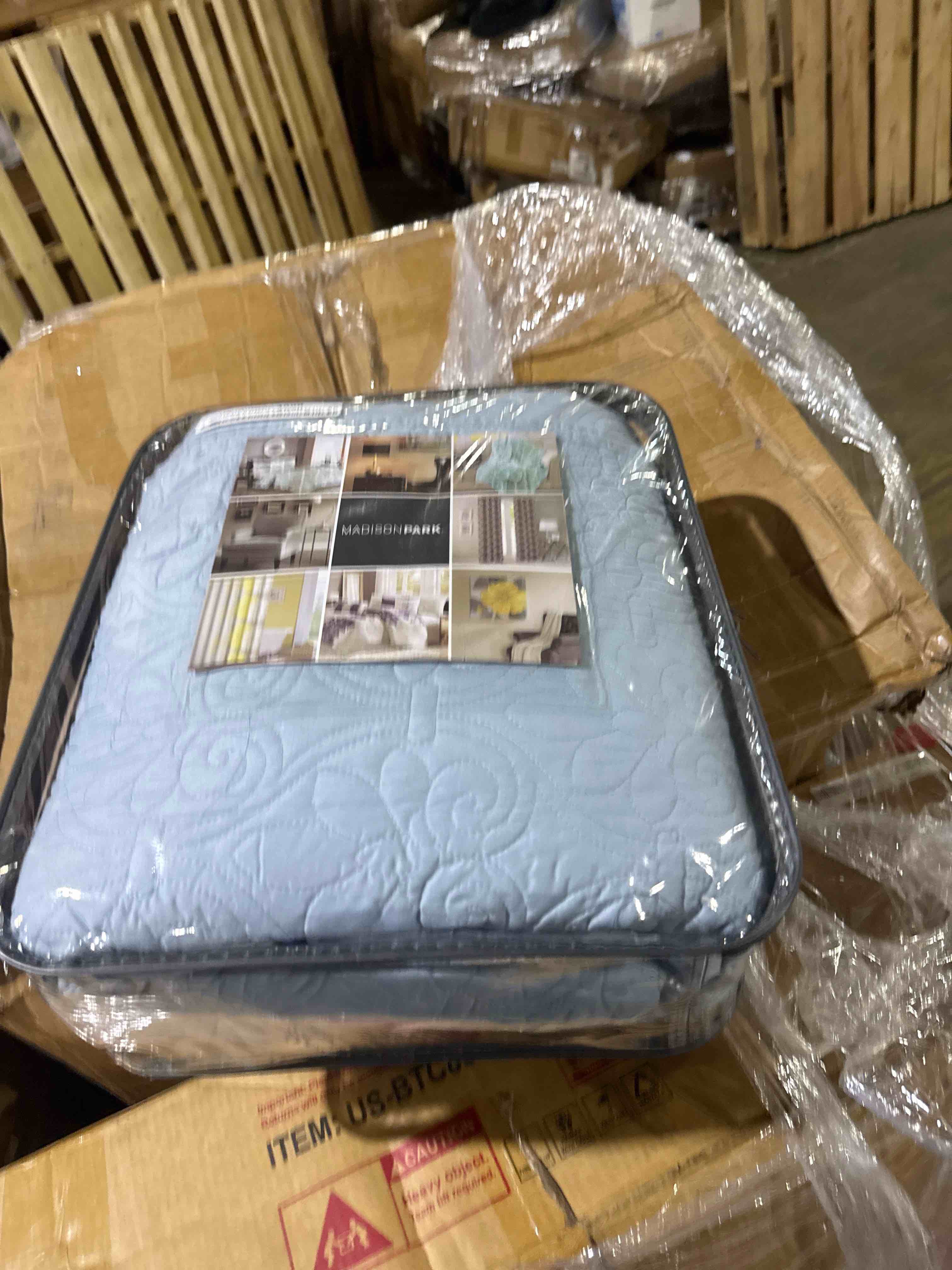 Condition photo showing New/Like New for oversized king bedspreads 128x120 extra wide quilt for tall king california king bed lightweight 3 piece quilted coverlet pillow shams set spa blue oversized king 128x120 spa blue