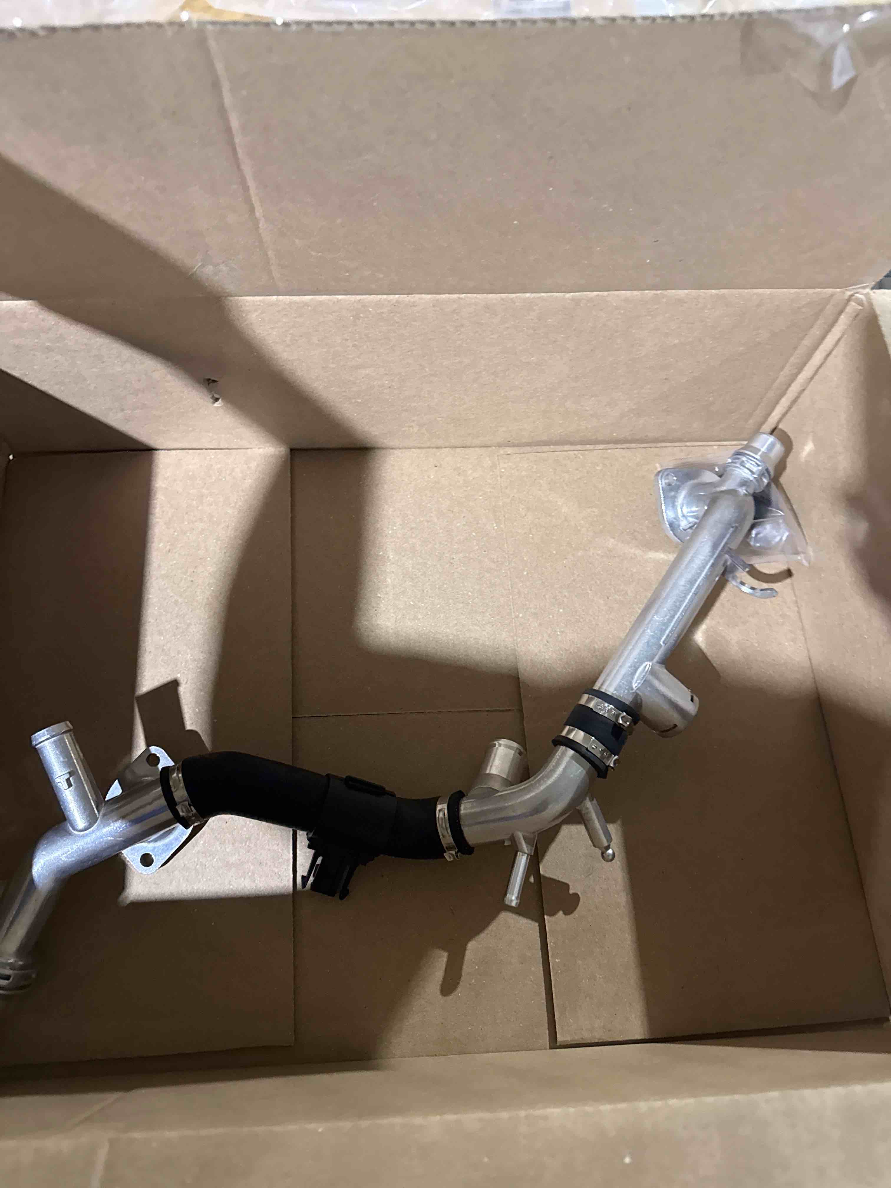 Condition photo showing New/Like New for upgraded aluminum engine coolant radiator pipe water hose line compatible with audi q7 2011-2015, s4 2010-2012, s5 2010-2011, 3.0l