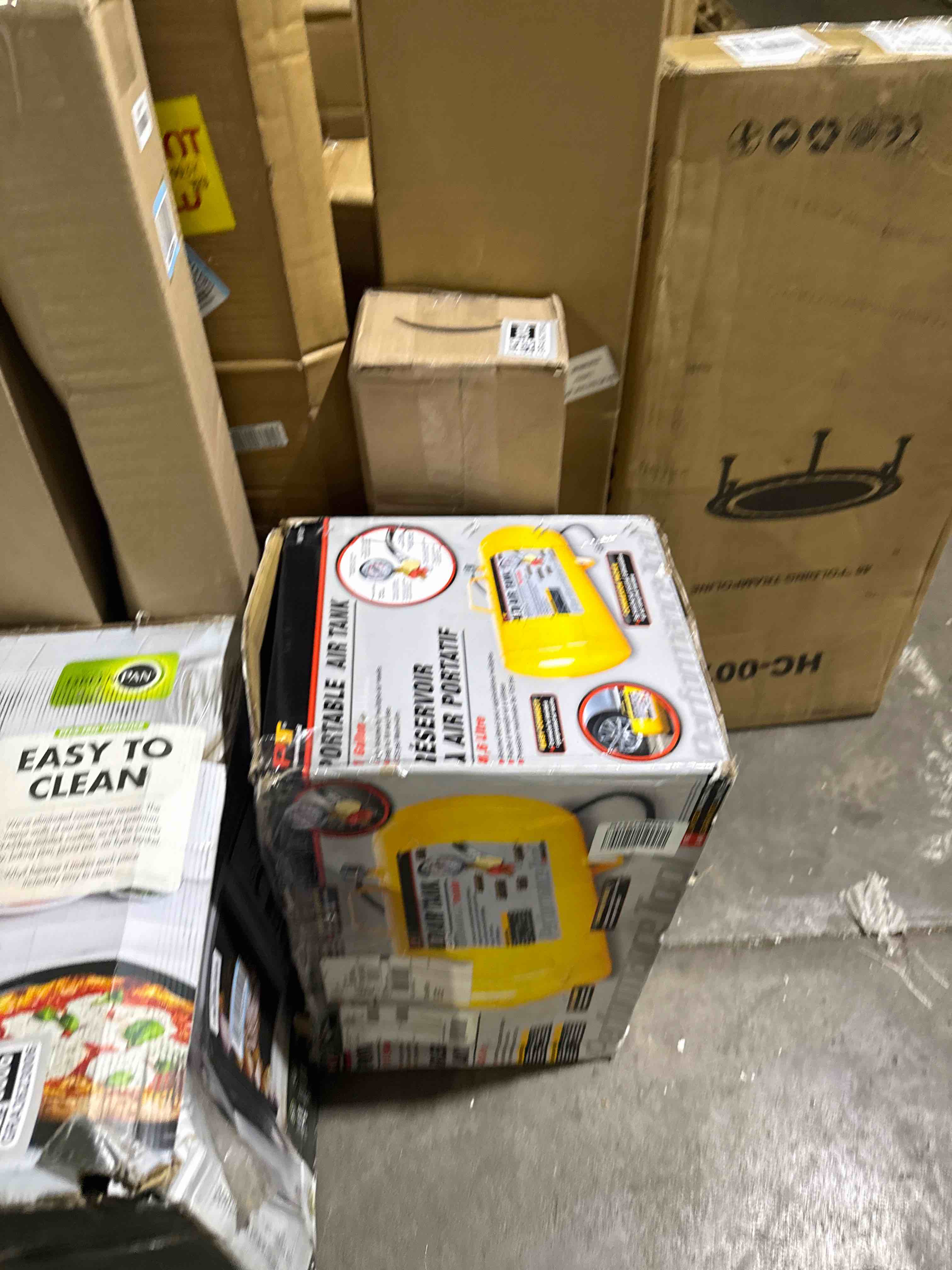Condition photo showing Good Condition for performance tool w10011 hi-viz 11-gallon horizontal portable air tank with tire air chuck , yellow