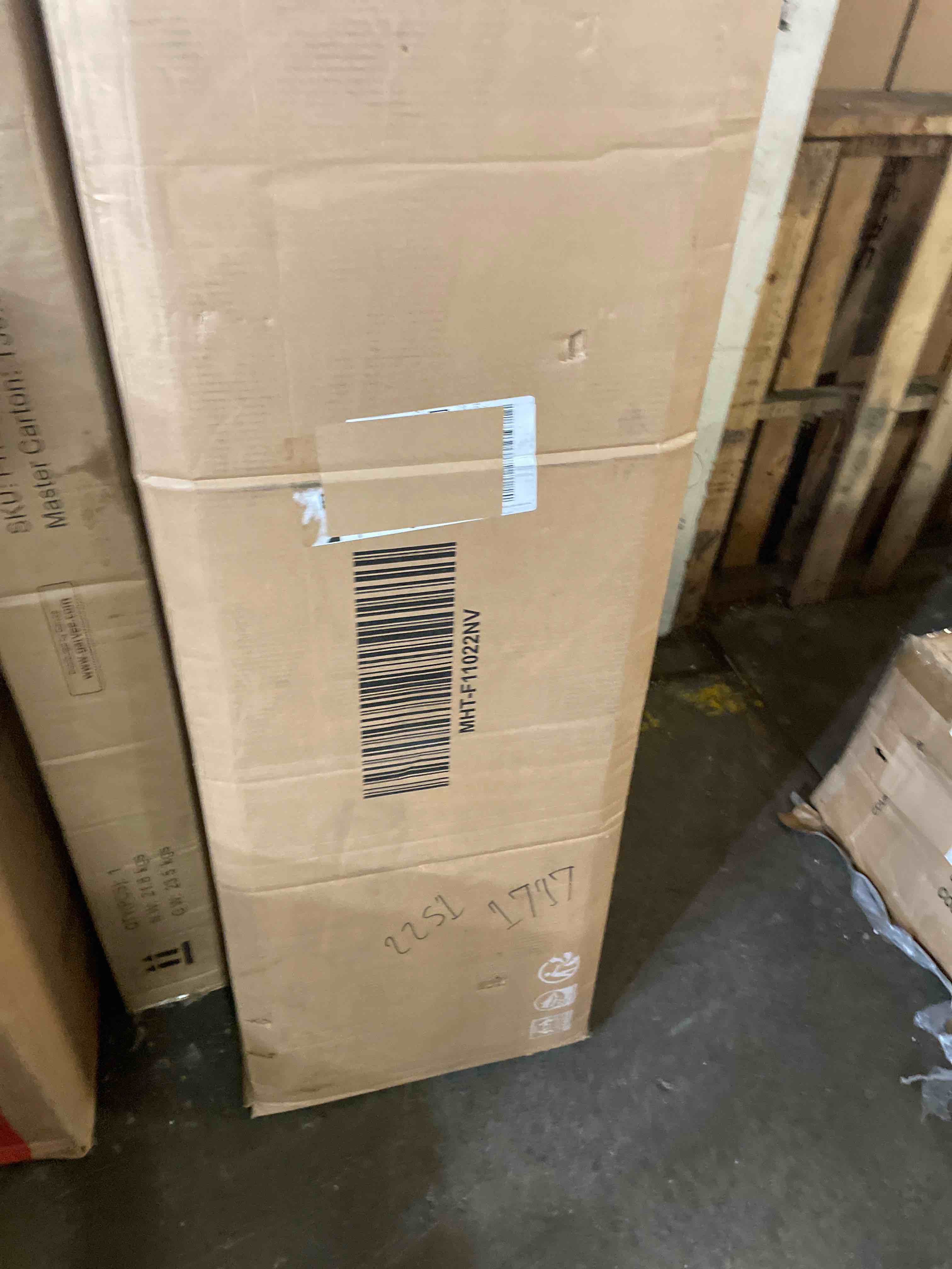 Condition photo showing Good Condition for furniway navy blue dresser for bedroom, modern dresser with 6 drawers and smooth slides, wide chest of drawers with golden handles for bedroom, living room, closet, 15.7" d x 55.1" w x 31.4" h