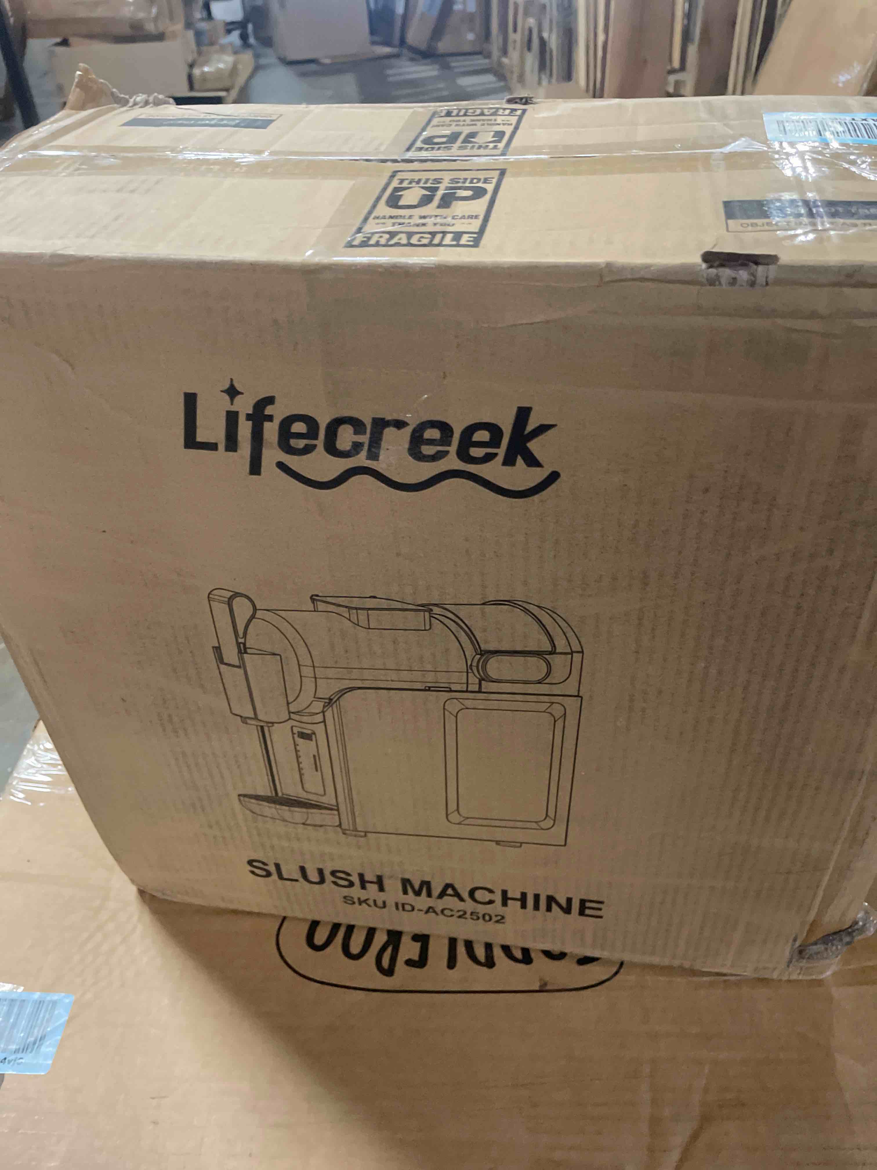 Condition photo showing Good Condition for lifecreek 98oz slushie machine for home, quiet no-ice needed | large 98oz capacity with 6 presets and self-cleaning for smoothies, frappes, margaritas, and family gatherings.(used)