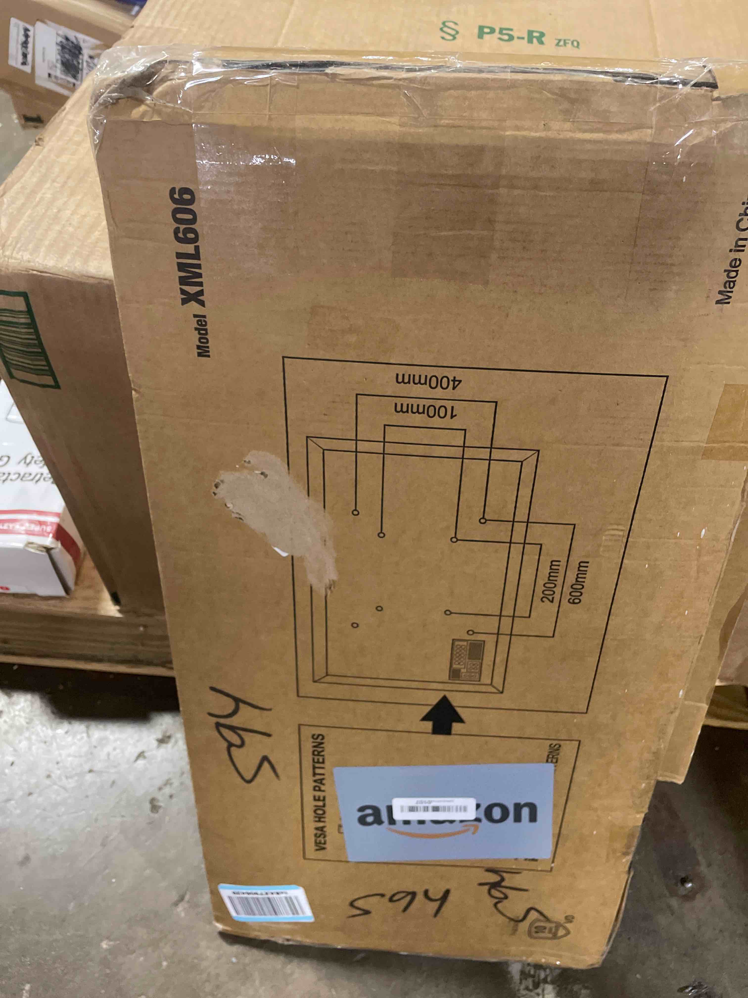 Condition photo showing New/Like New for usx mount ultra slim tv wall mount for 37-90 inch tvs, low profile full motion tv mount with swivel articulating dual arms, wall bracket for max vesa 600x400mm holds 120lbs, fits 16"/18"/24" studs 37-90 inch, 120 lb