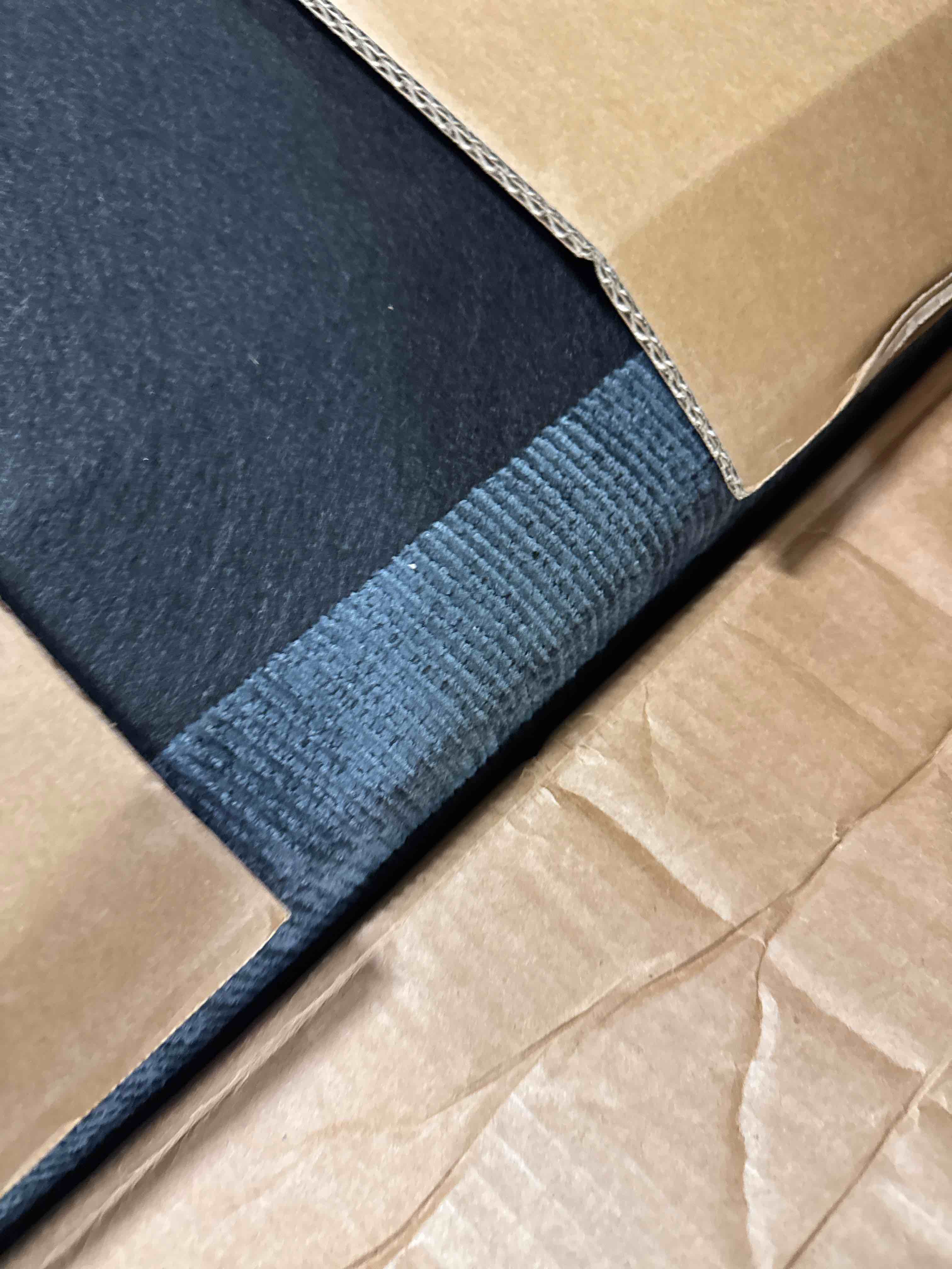 Condition photo showing New/Like New for bedluxury 76.7'' loveseat sofa, modern chenille sectional sofa cloud couch for living room, apartment, office, 2-seat, blus see pics similar)