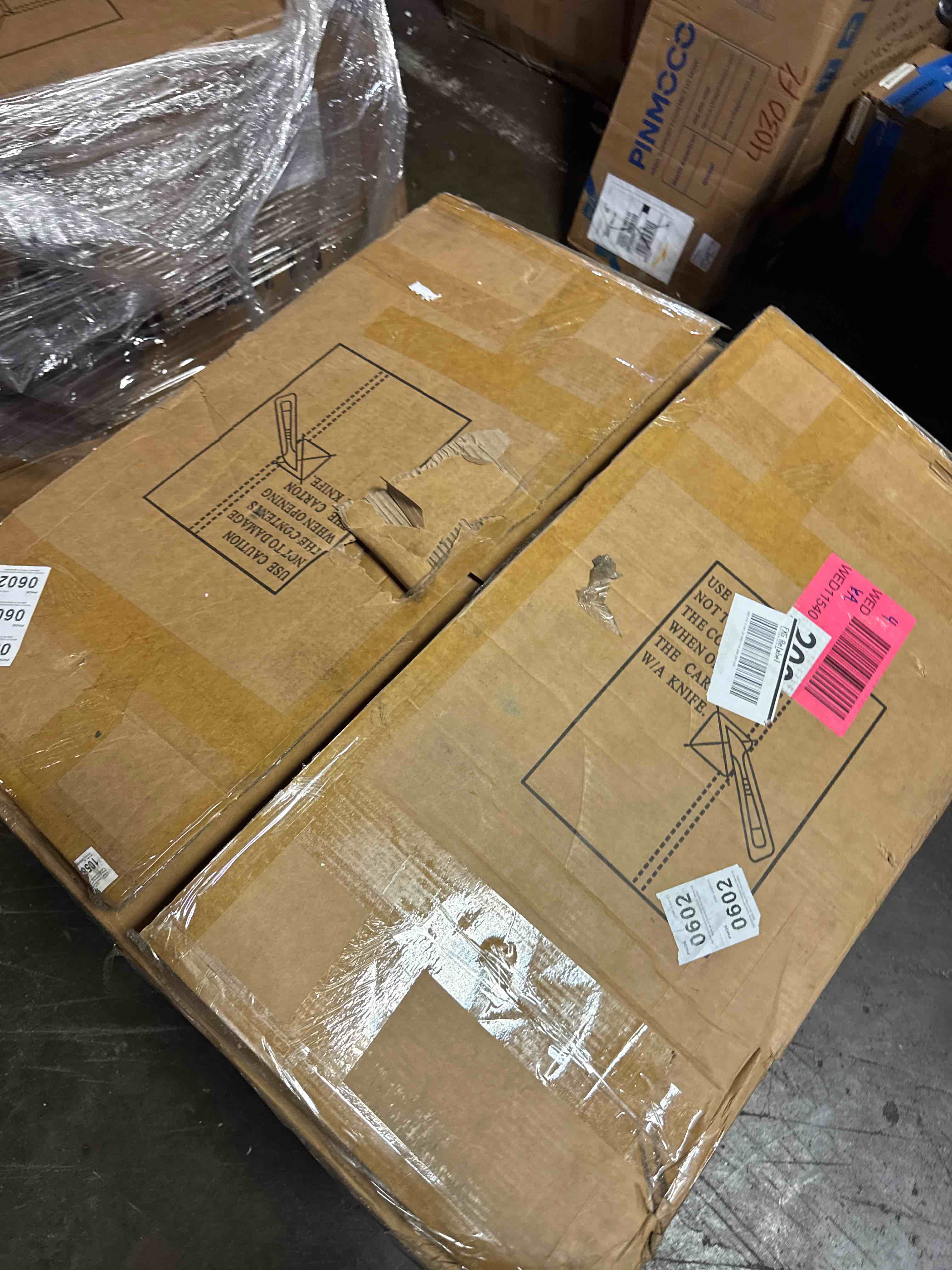 Condition photo showing New/Like New for comfircom two armrest recliner ) black