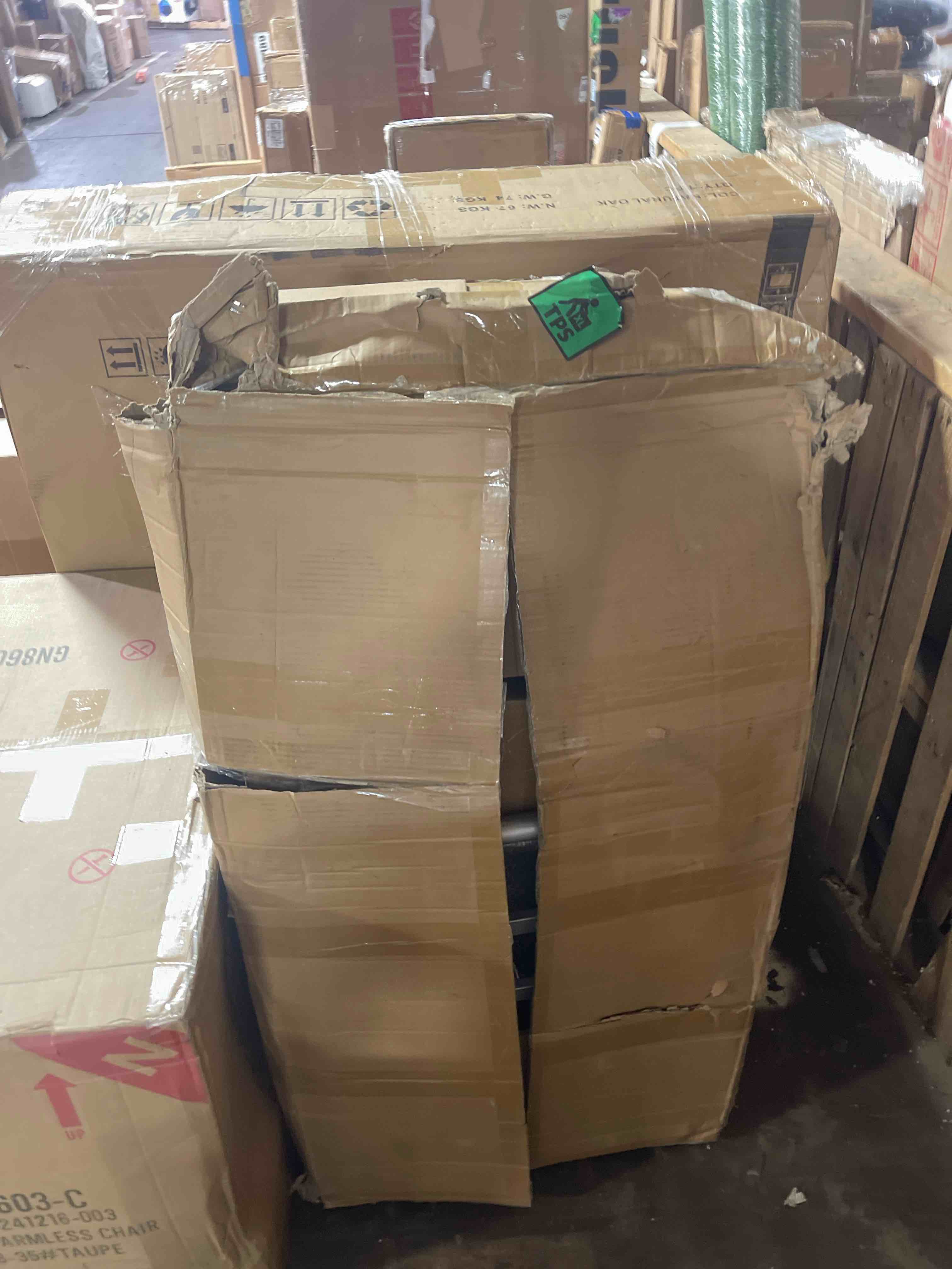 Condition photo showing Good Condition for treatment table w/ adjustable back