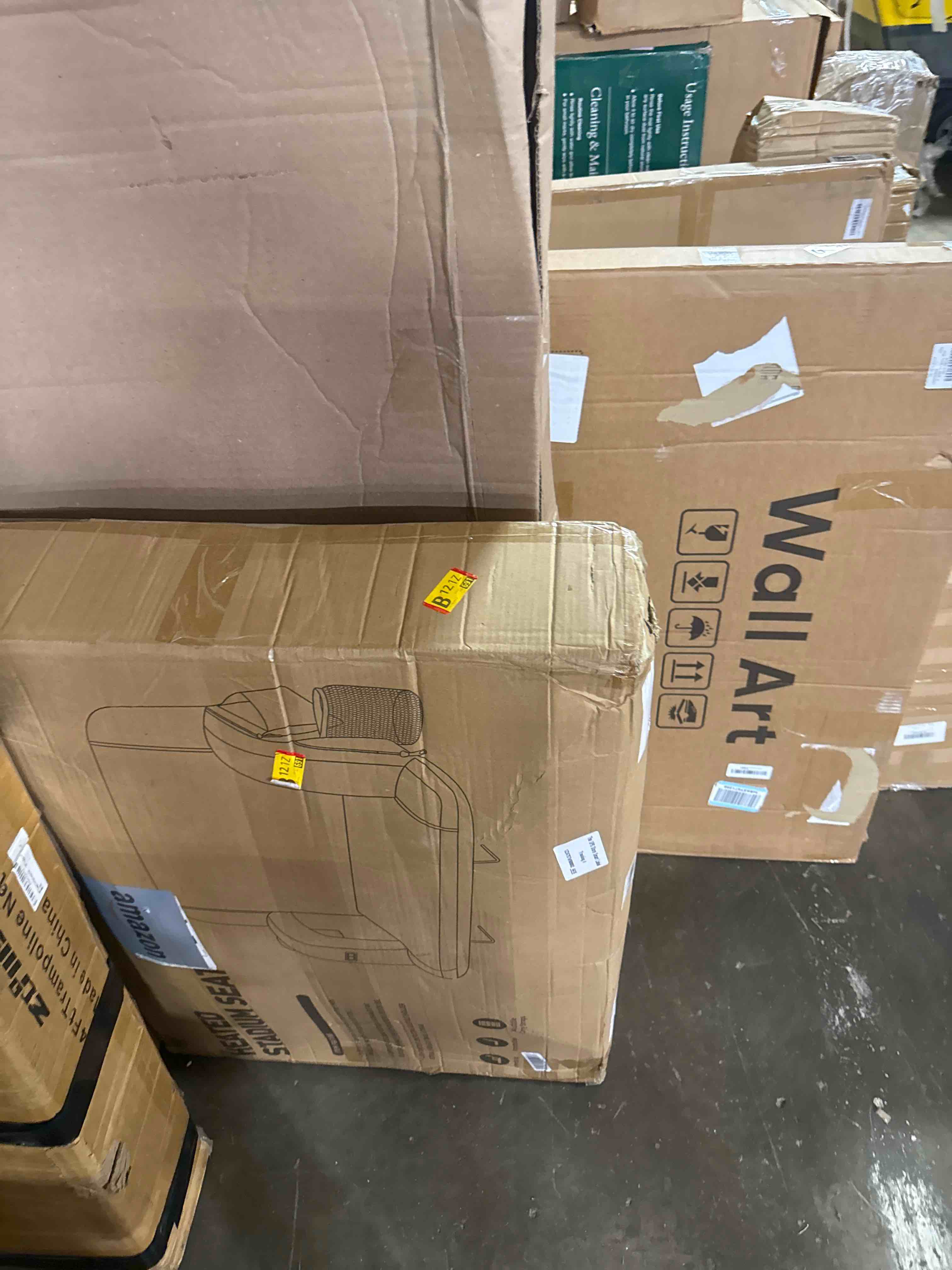 Condition photo showing New/Like New for suteck dual-sided heated stadium seats for bleachers with back support, portable heated bleacher seat with backrest, 3 heat levels, 5 pockets – ideal for outdoor stadiums and events 25" wide 2pc 25in orange