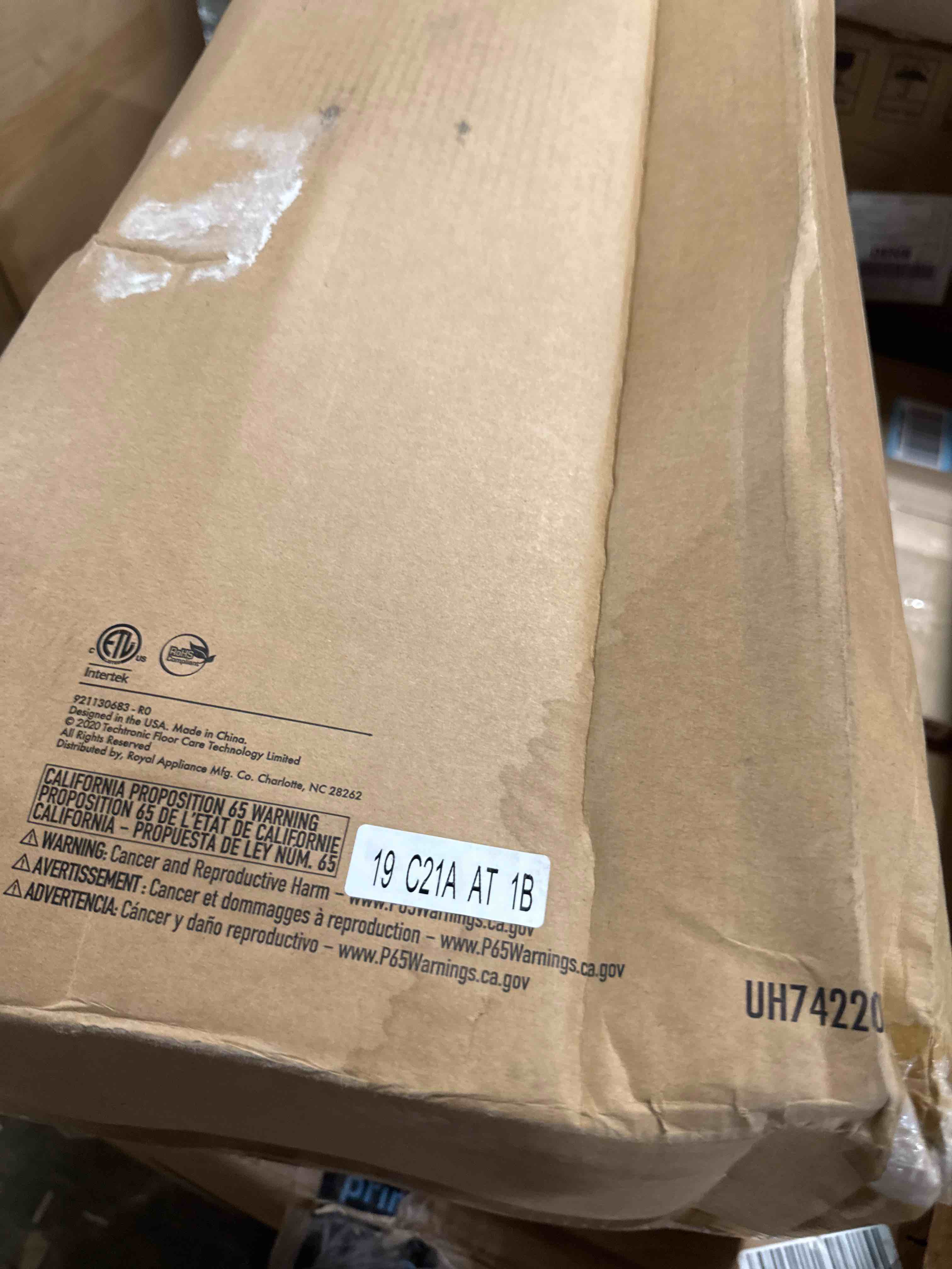 Condition photo showing New/Like New for hoover maxlife pro pet swivel vacuum cleaner, bagless upright vac, hepa media filtration, for carpet and hard floors, windtunnel technology, corded vacuum cleaners for home use