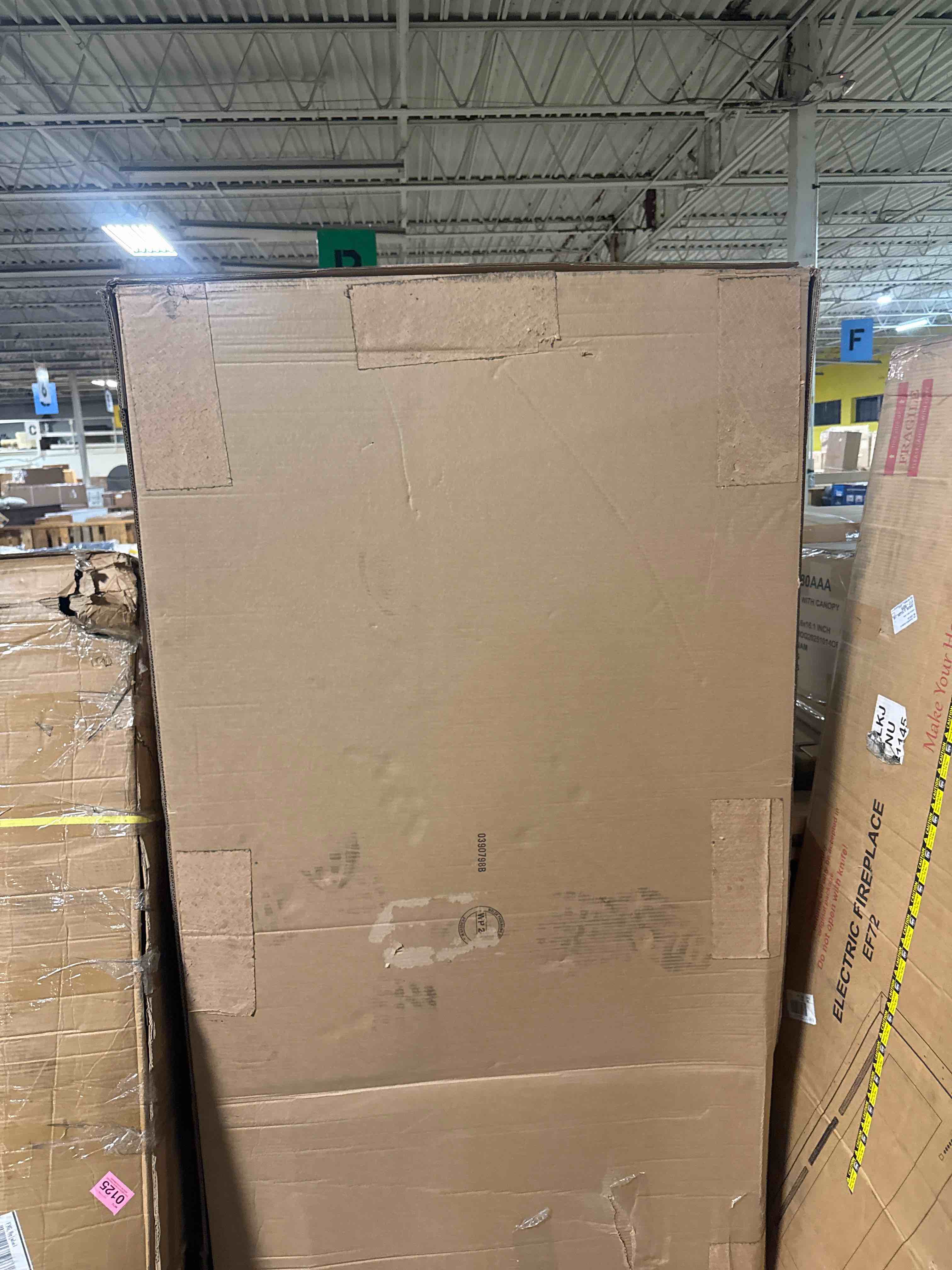 Condition photo showing Good Condition for suncast 80  tall resin storage cabinet locker for garage  home  shed  platinum metallic  bmc8000