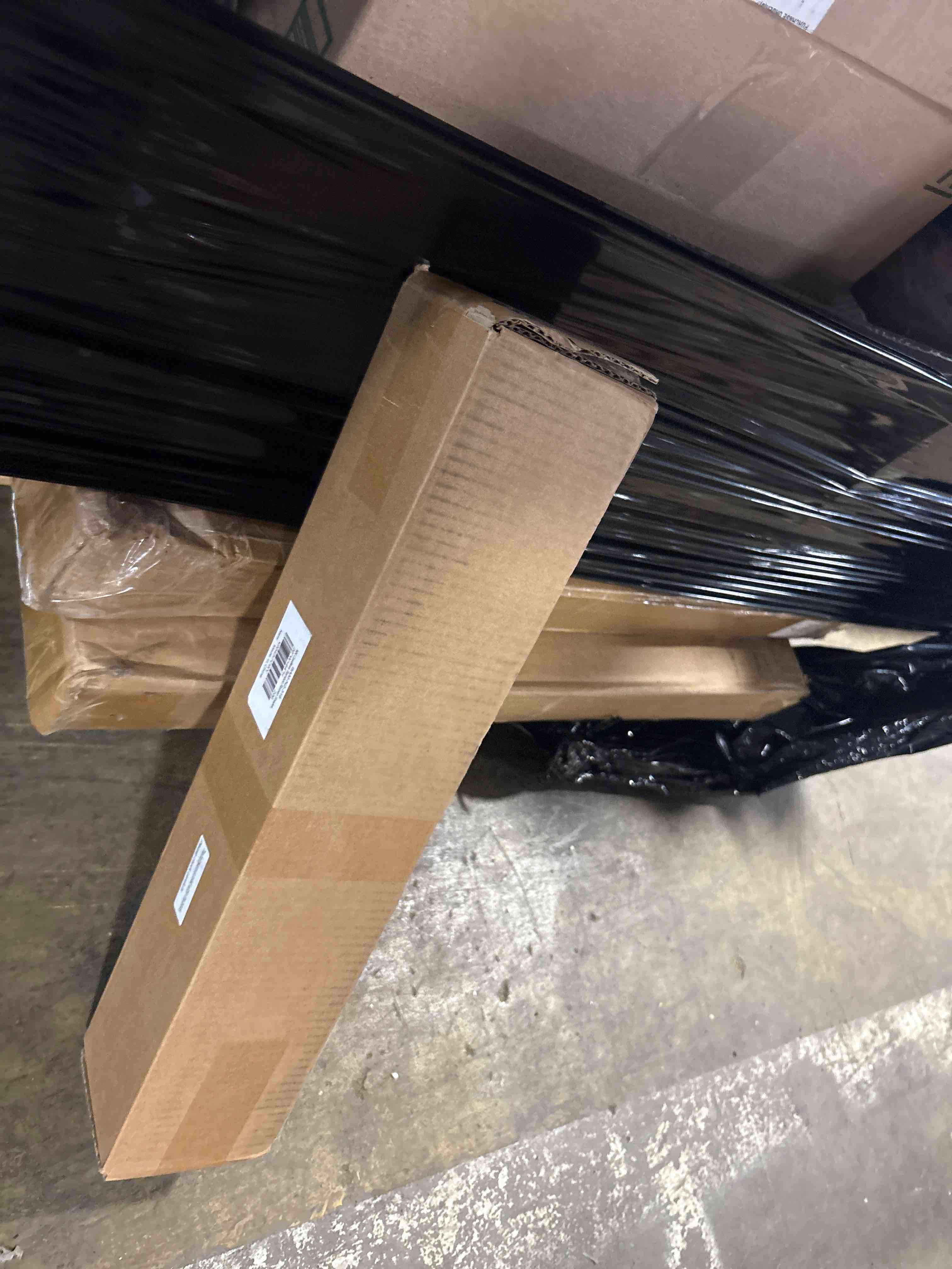https://s3.amazonaws.com/lotting-images-prod/phillipi/GRA3631015_1757432354980.jpeg