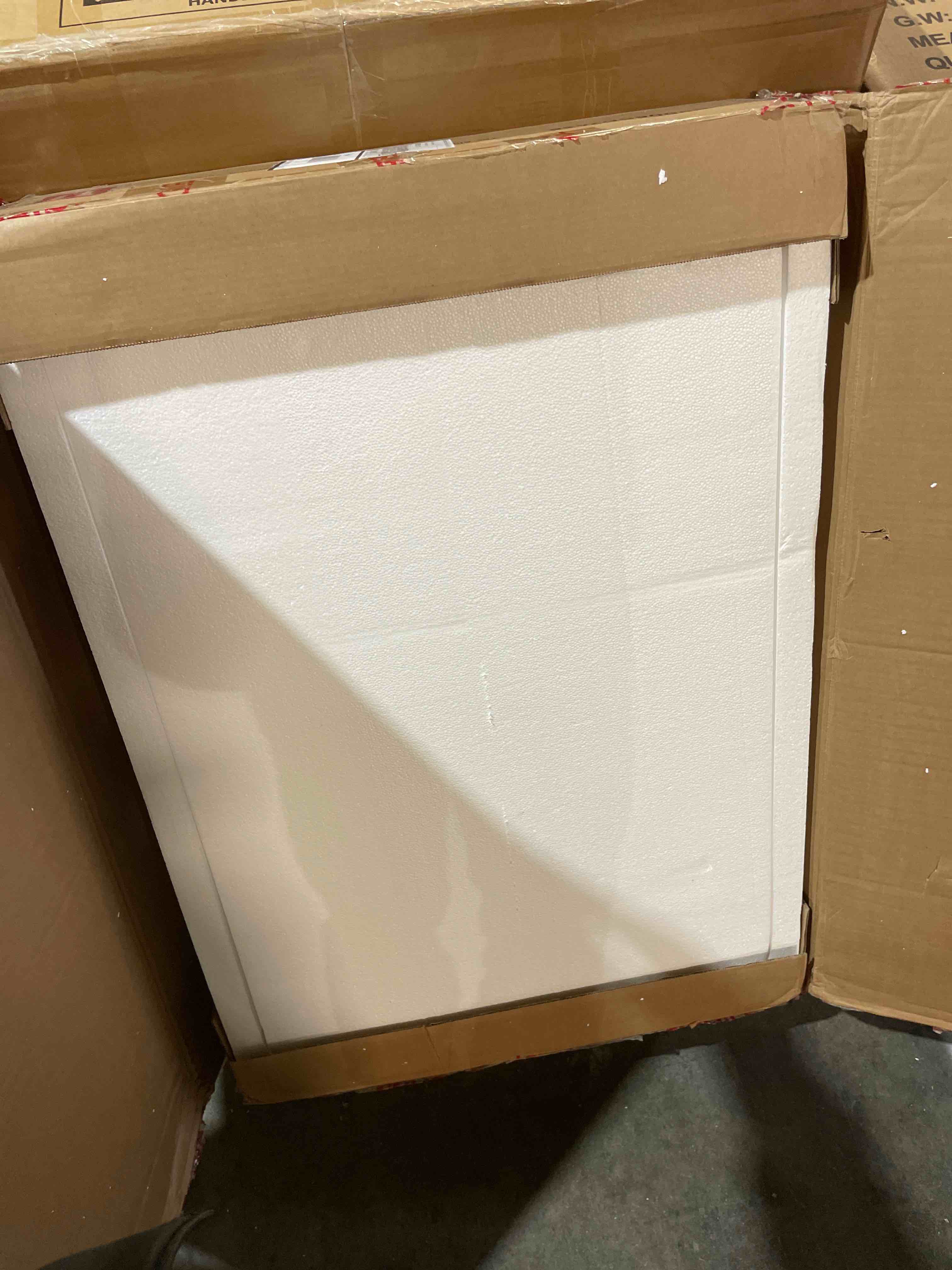 Condition photo showing New/Like New for Isla 24" W x 36" H Transitional Rectangular Framed Bathroom Wall Mirror 