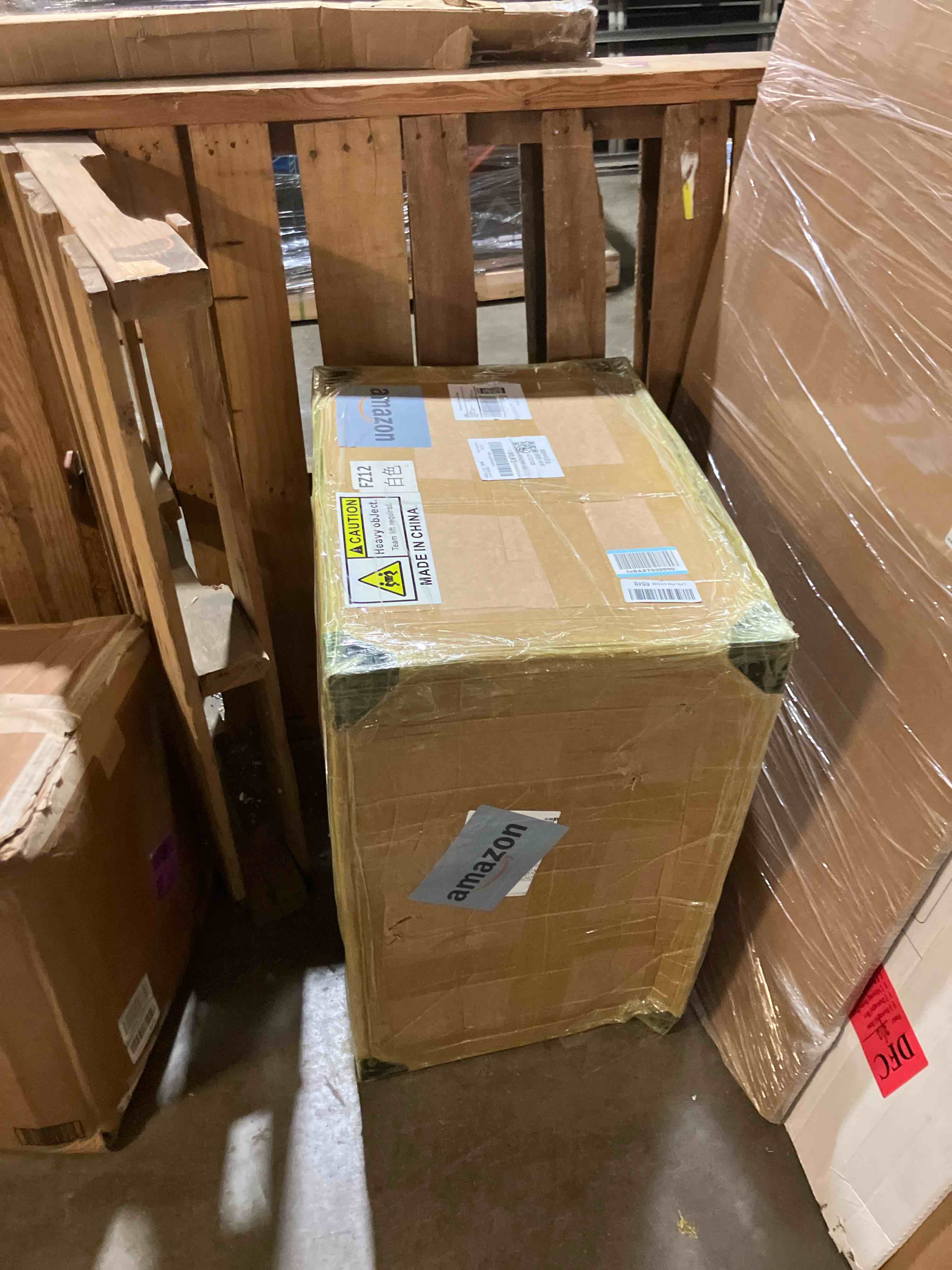 Condition photo showing New/Like New for Wall Mounted Folding Ladder with Handrails, Pull Down System Attic Stairs, Telescopic Attic Ladder, Applicable Height 9.6-10ft, Attic, Basement, Warehouse, Passage Folding Stair (White, 12 Steps) White 12 Steps