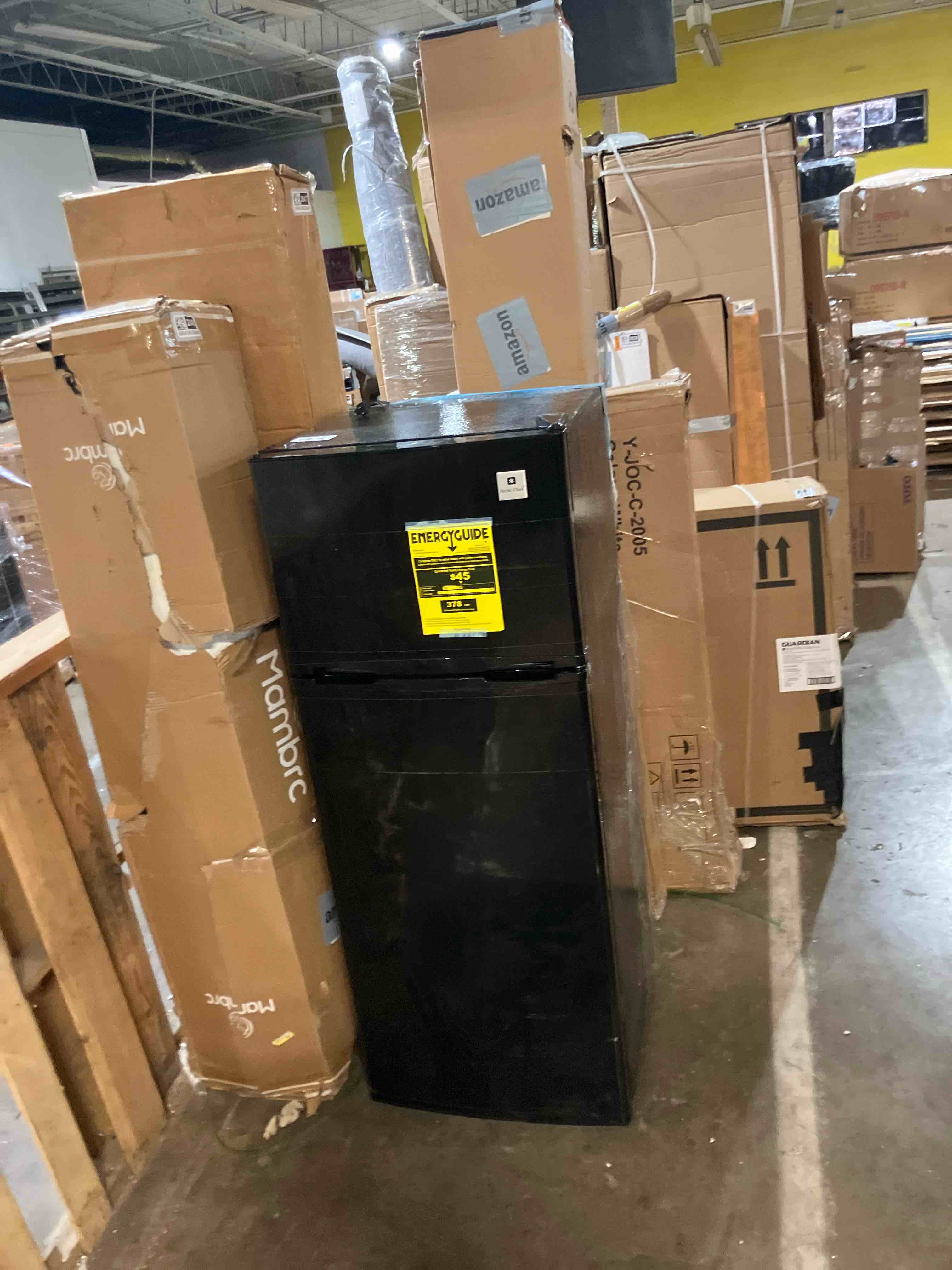 Condition photo showing Good Condition for 3.8 Cu.Ft Refrigerator 2 Door 7 Level Adjustable Thermostat Control Top-Freezer Refrigerator Lock Fresh Energy Saving Black (Slight damage to the outside)