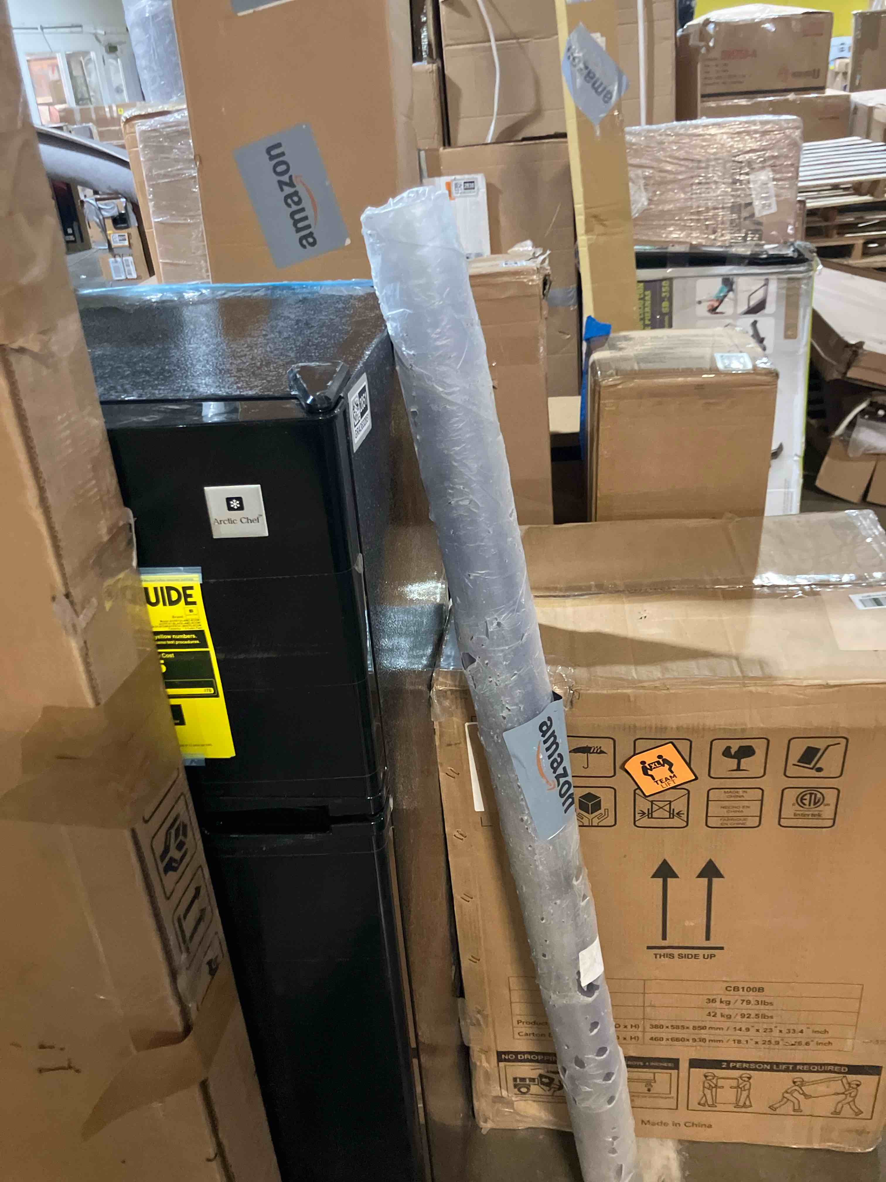 Condition photo showing New/Like New for 32" x 48" Tempered Glass Office Chair Mat for Carpet & Hardwood Floor, 1/6" Thick Clear Floor Protector Desk Chair Mat with Rounded and Polished Edges 32" x 48" Nature