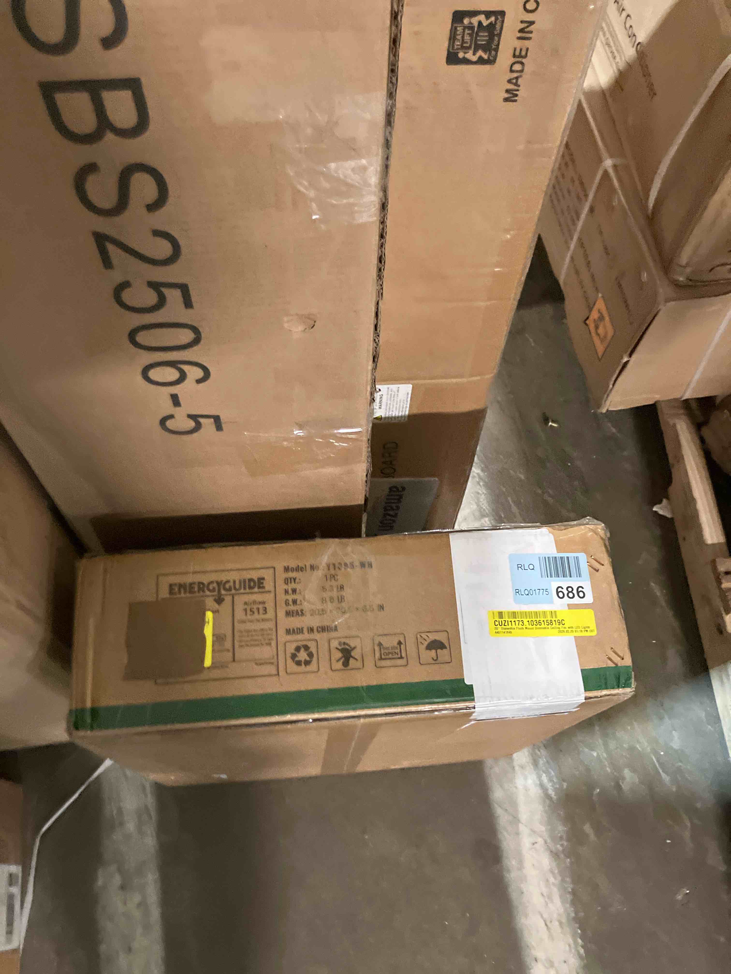 Condition photo showing New/Like New for 20'' Dianeshia Flush Mount Dimmable Ceiling Fan with LED Lights