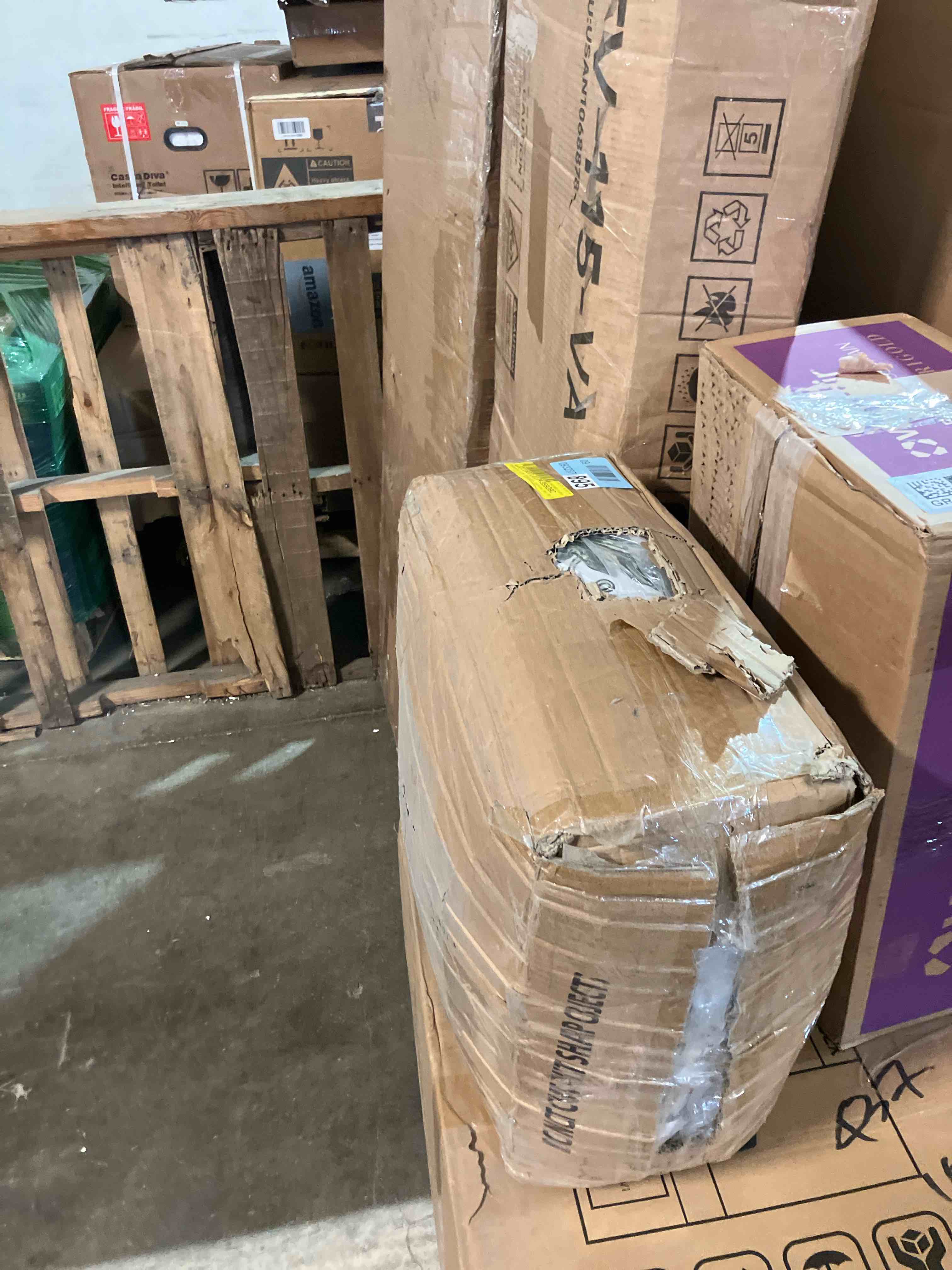 Condition photo showing New/Like New for Queen Lush Decor Sydney 7 Piece Comforter Set