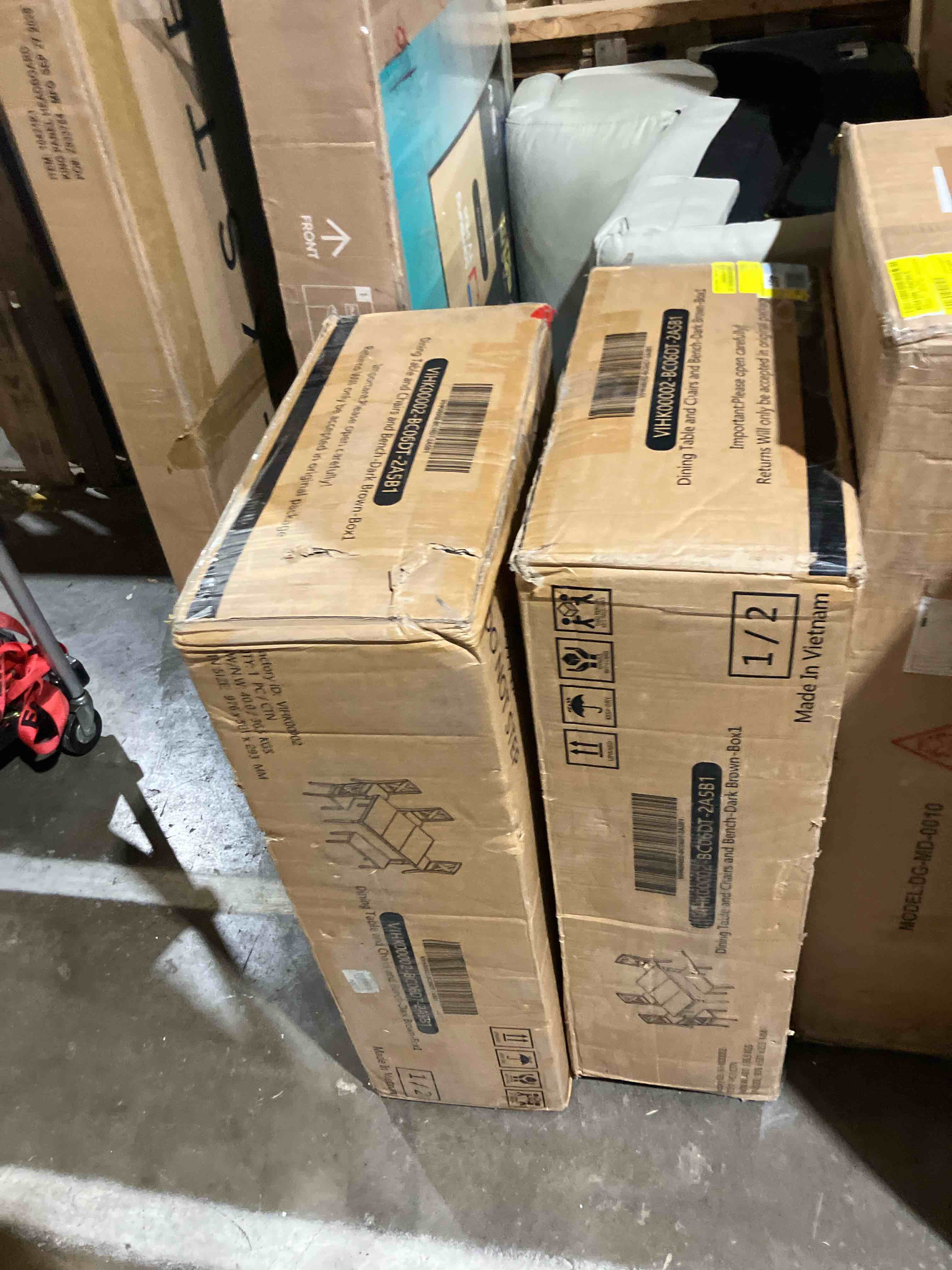 Condition photo showing Good Condition for 7-Piece Solid Wood Dining Table Set, 60" Farmhouse Dining Table with 6 Chairs, Rectangular Table Set for 6, Kitchen & Dining Room Furniture, Grey (4 chairs only)