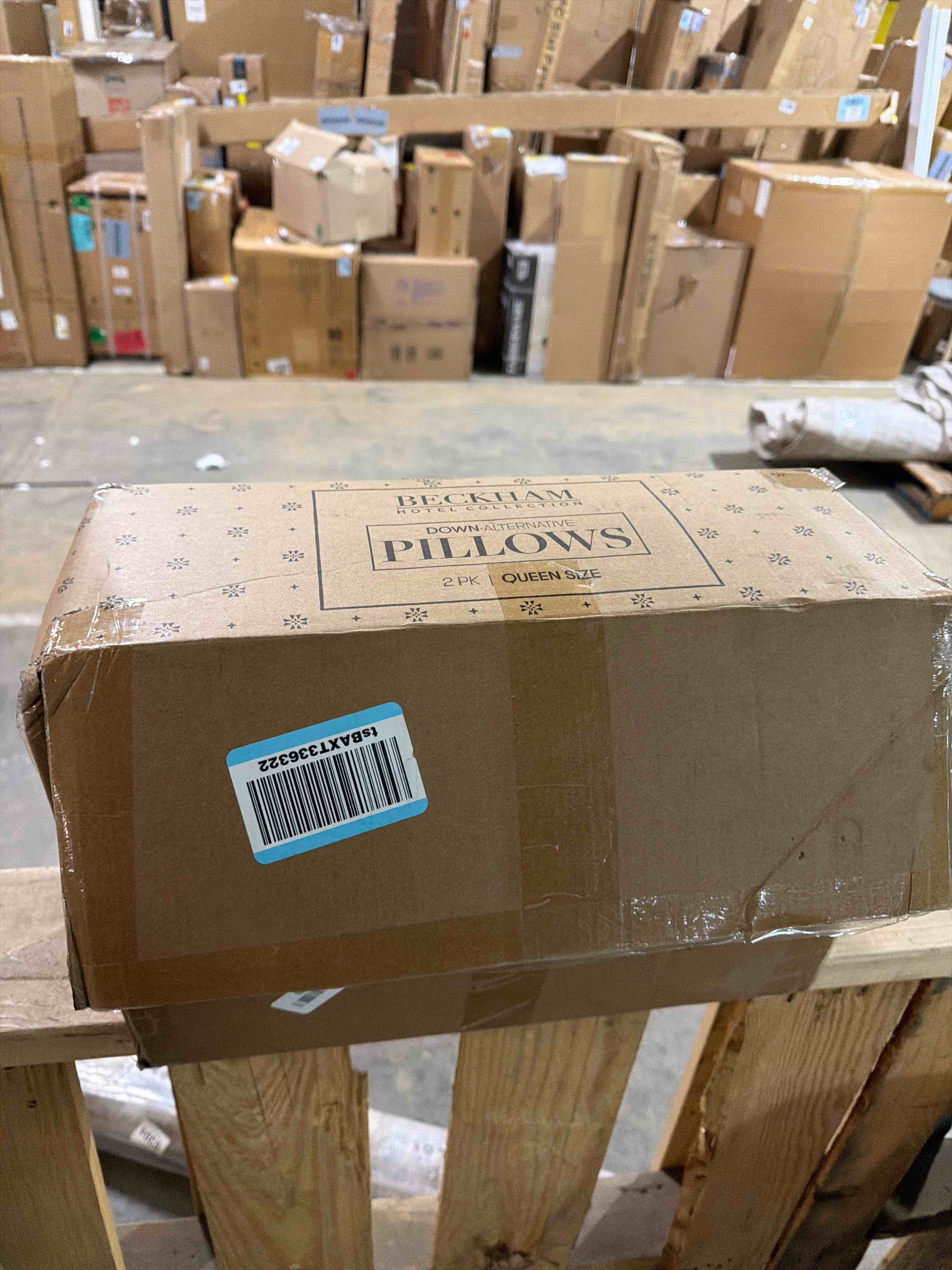 Condition photo showing New/Like New for DOWNSTORIA Feather Down Pillows Queen Size Set of 2 with Gusset, Luxury Hotel Collection Bed Pillow 2 Pack, Down Surrounded Gusseted Pillows for Sleeping, Soft Fluffy for Side, Back Sleepers 20x30 in. Medium(gusseted) QUEEN(2 PACK)