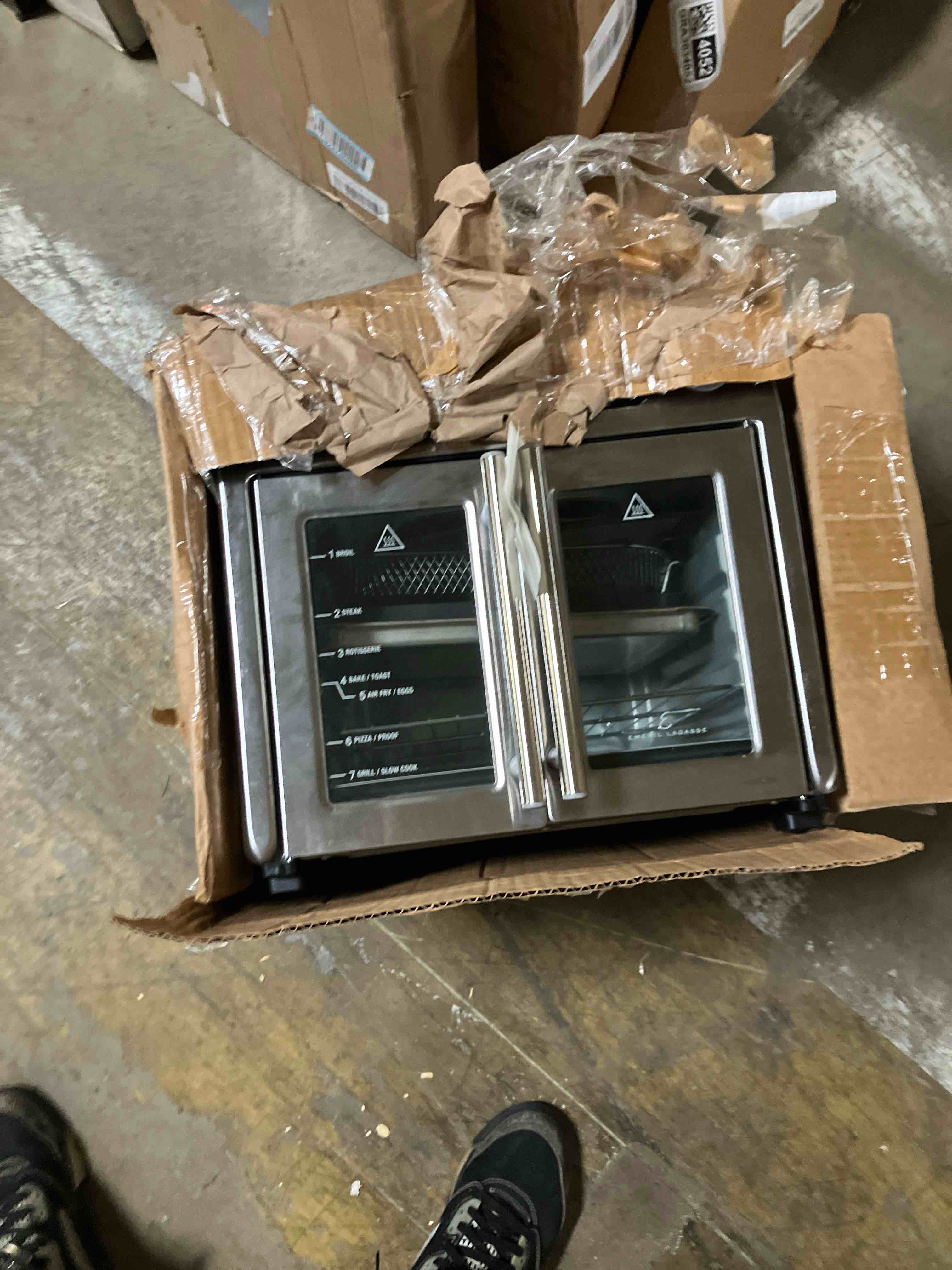 https://s3.amazonaws.com/lotting-images-prod/phillipi/GRA3634049_1754421902720.jpeg