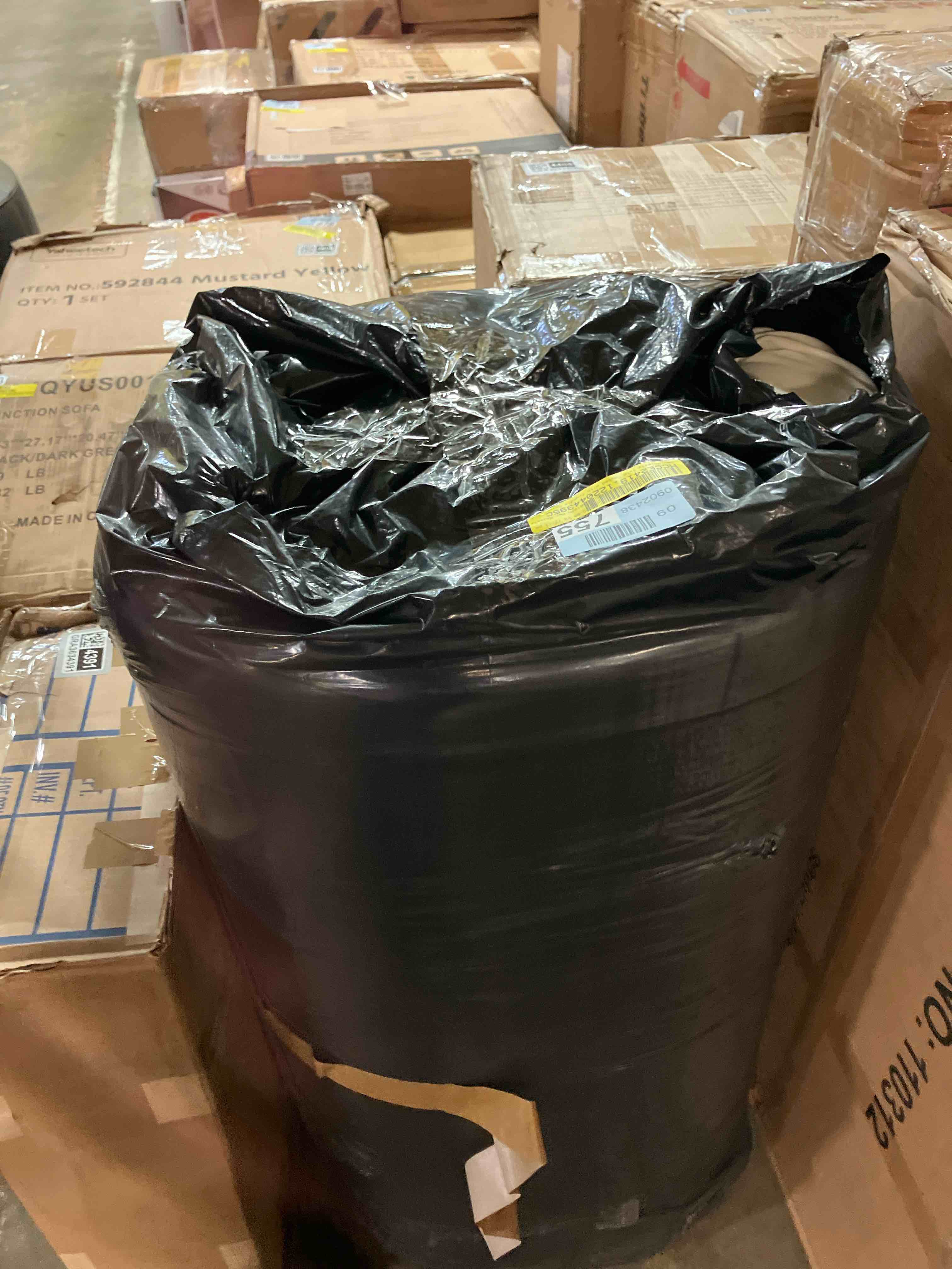 https://s3.amazonaws.com/lotting-images-prod/phillipi/GRA3634410_1757540051244.jpeg