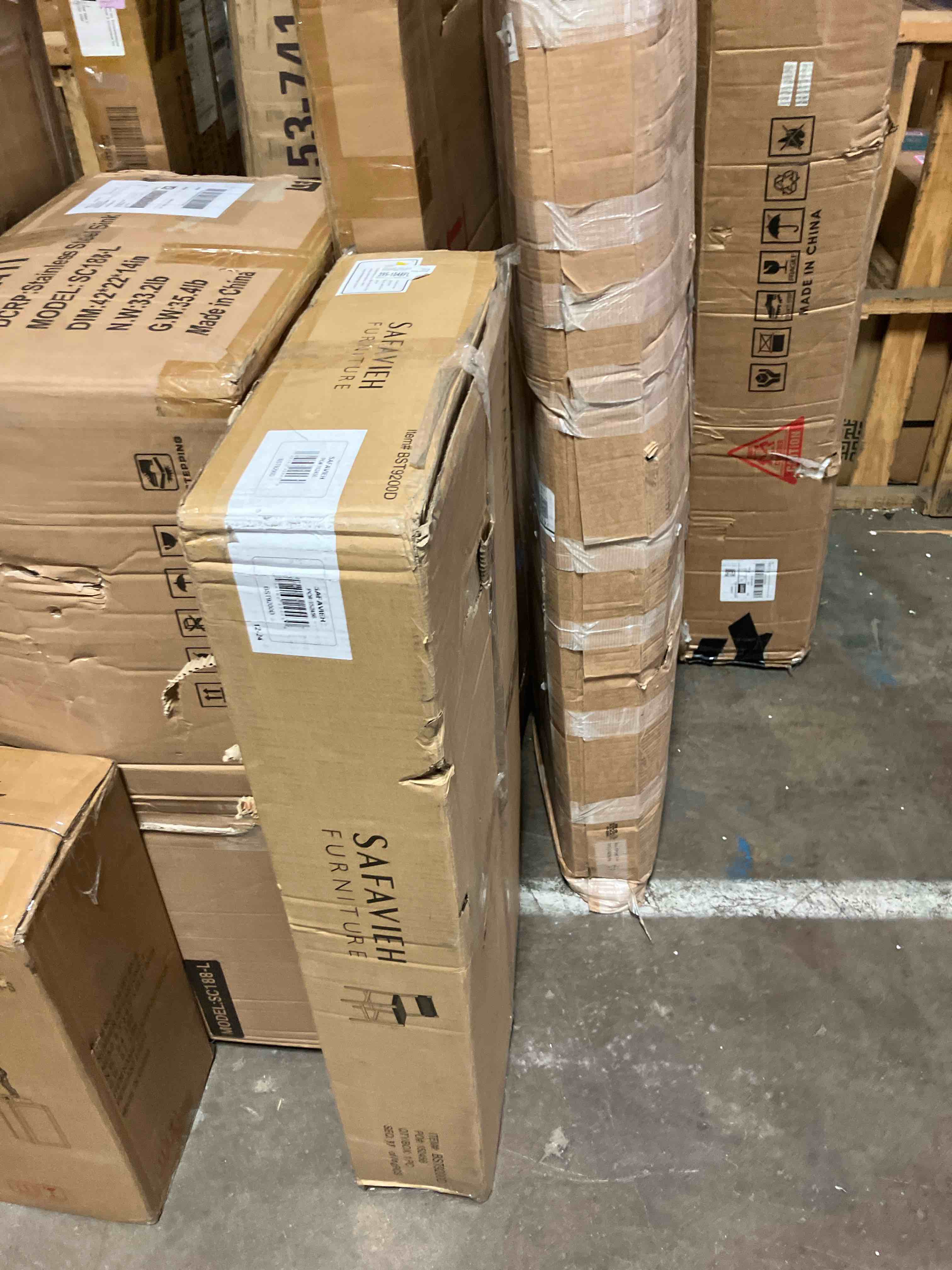 https://s3.amazonaws.com/lotting-images-prod/phillipi/GRA3634452_1757604431543.jpeg
