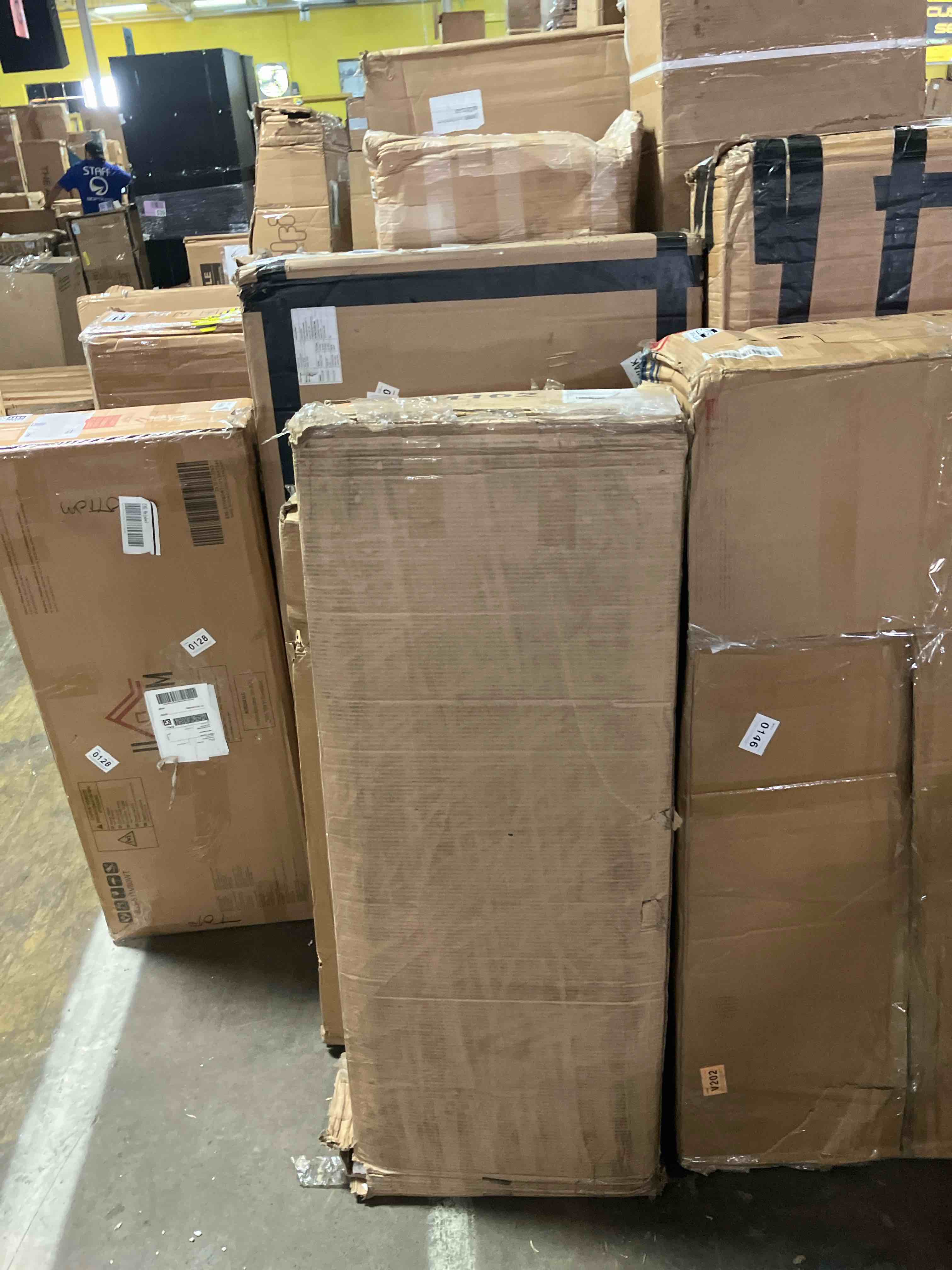 https://s3.amazonaws.com/lotting-images-prod/phillipi/GRA3634458_1757605660426.jpeg