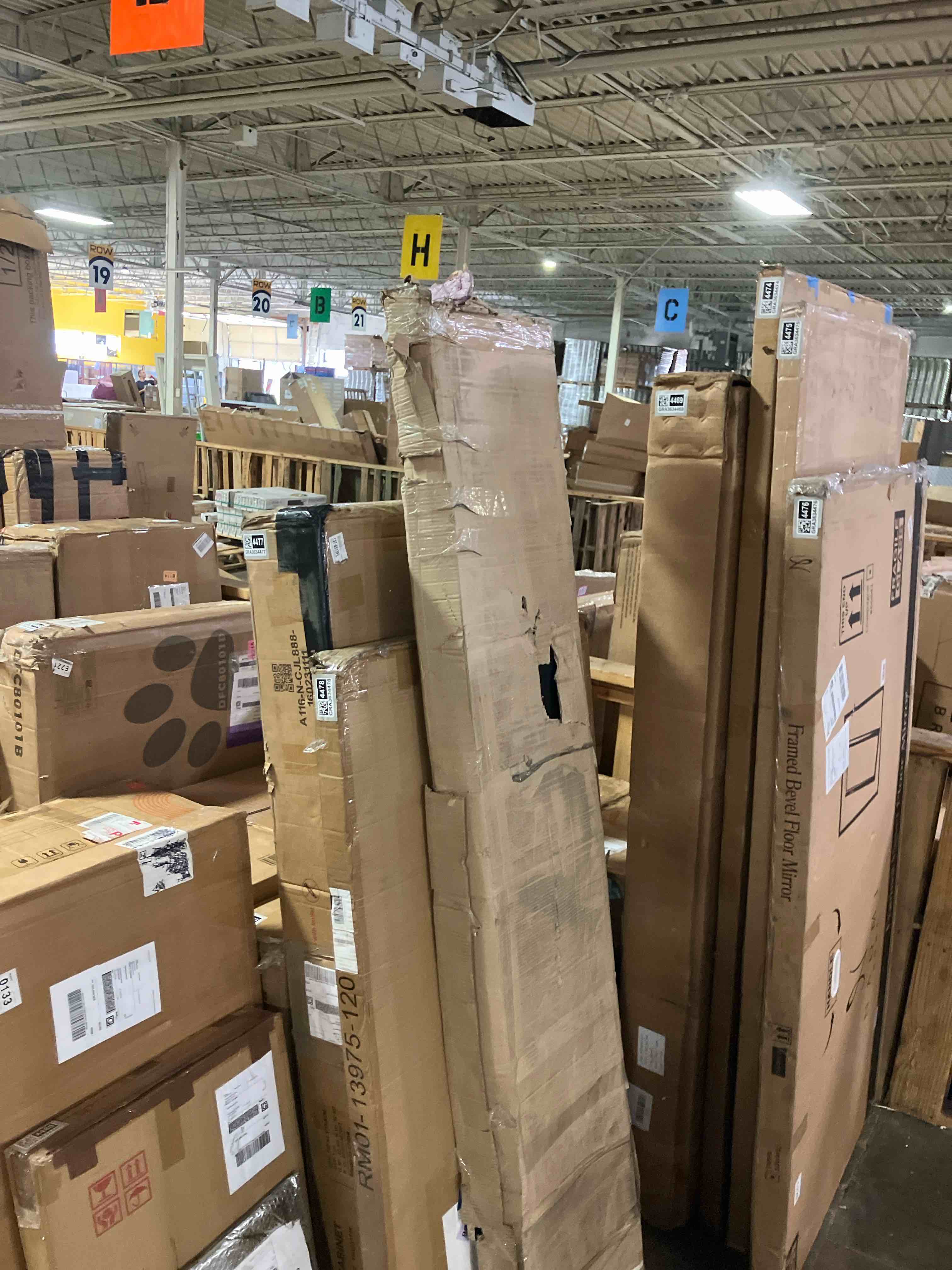 https://s3.amazonaws.com/lotting-images-prod/phillipi/GRA3634482_1757614655711.jpeg