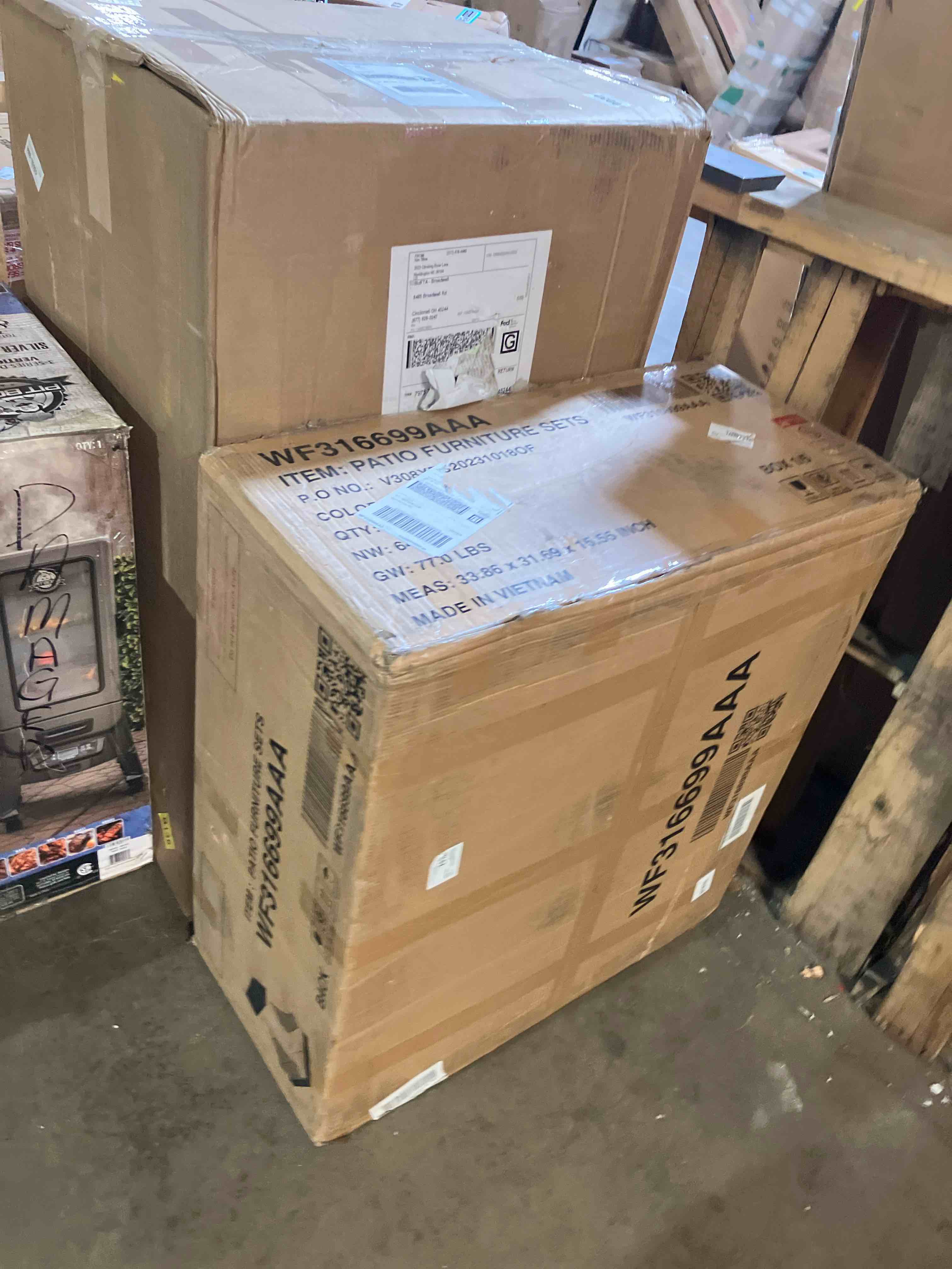 https://s3.amazonaws.com/lotting-images-prod/phillipi/GRA3634555_1757684350577.jpeg