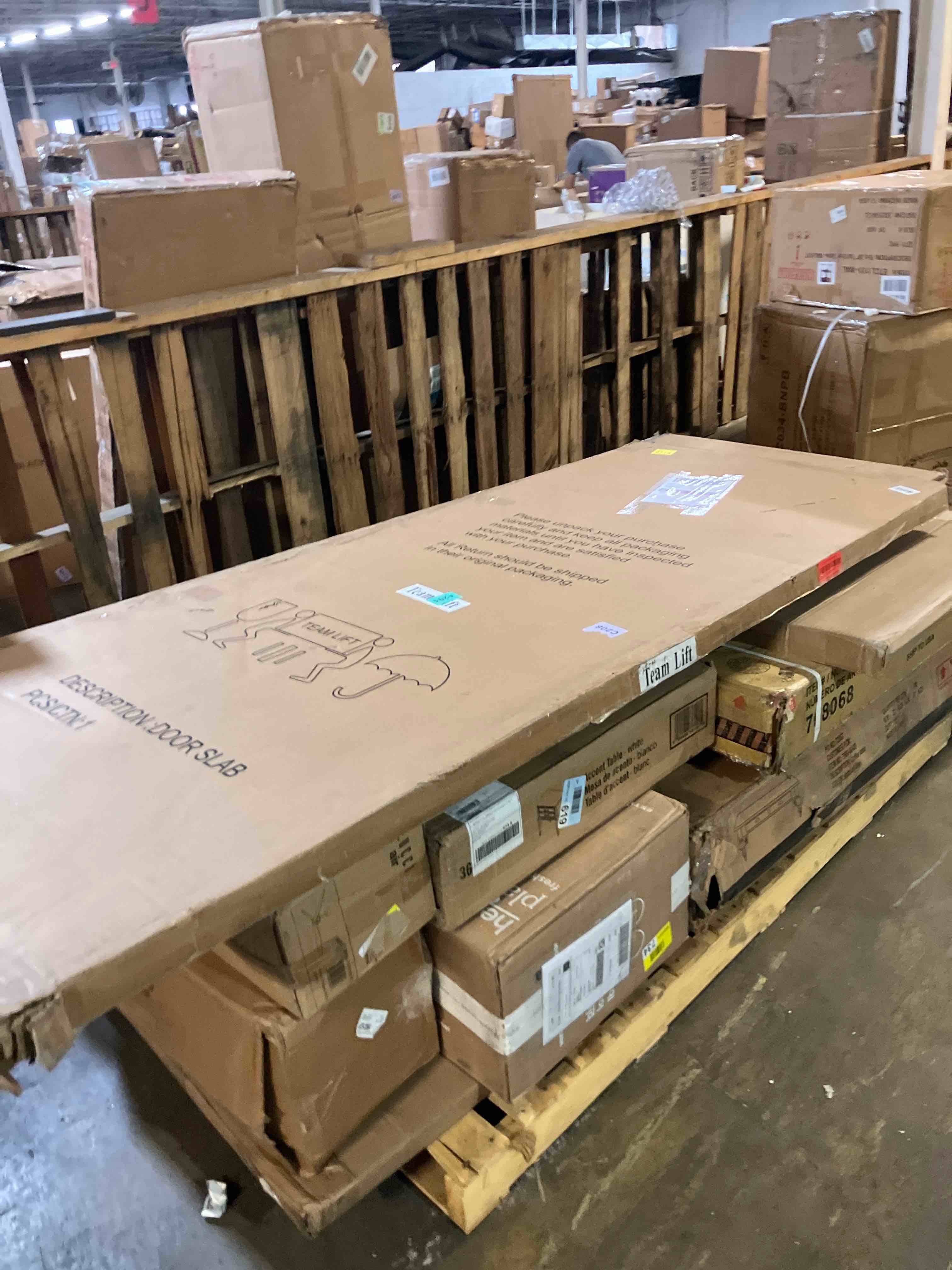 https://s3.amazonaws.com/lotting-images-prod/phillipi/GRA3634578_1757625879477.jpeg