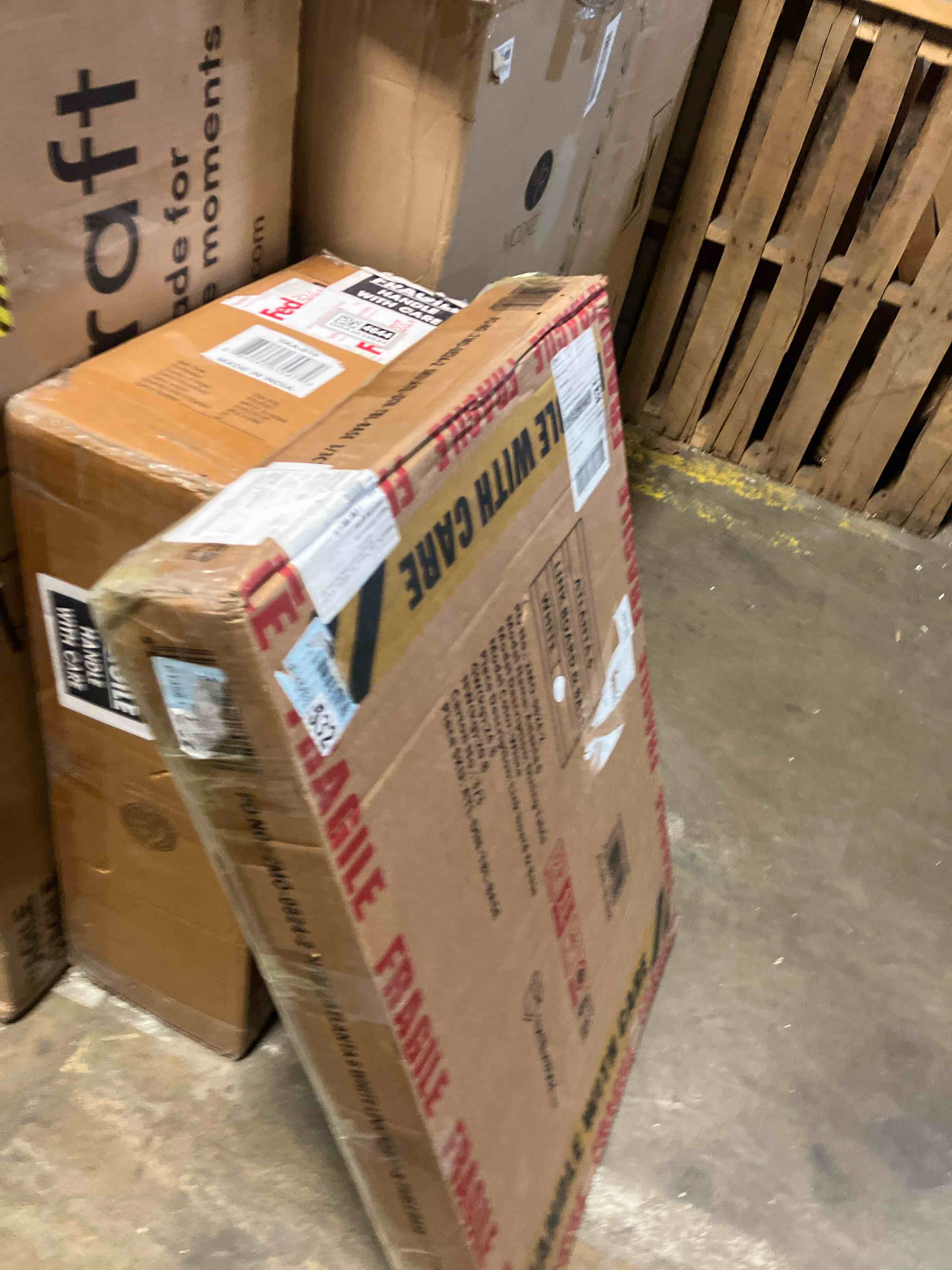 https://s3.amazonaws.com/lotting-images-prod/phillipi/GRA3634643_1757605823329.jpeg