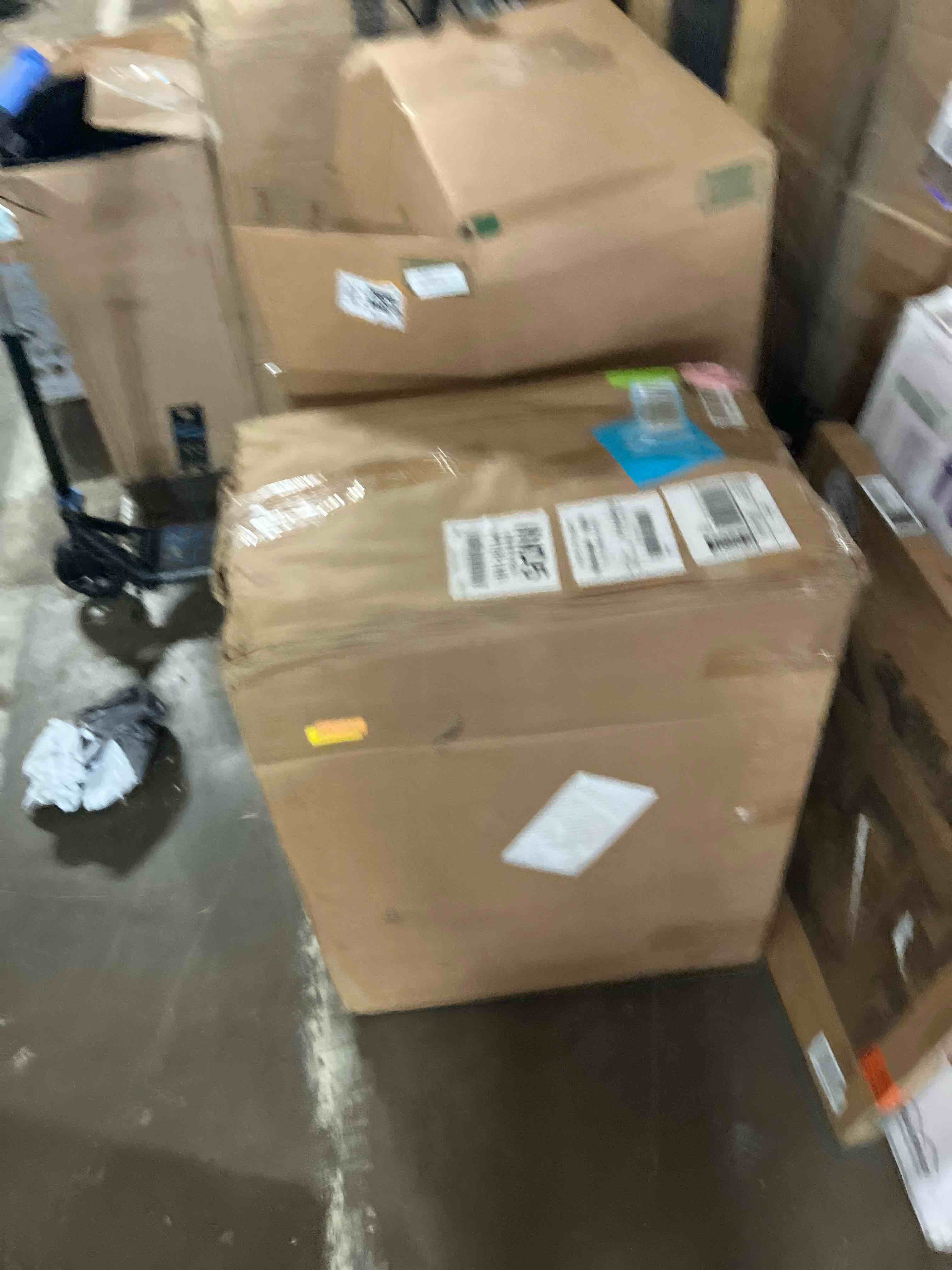 https://s3.amazonaws.com/lotting-images-prod/phillipi/GRA3634660_1757696782547.jpeg