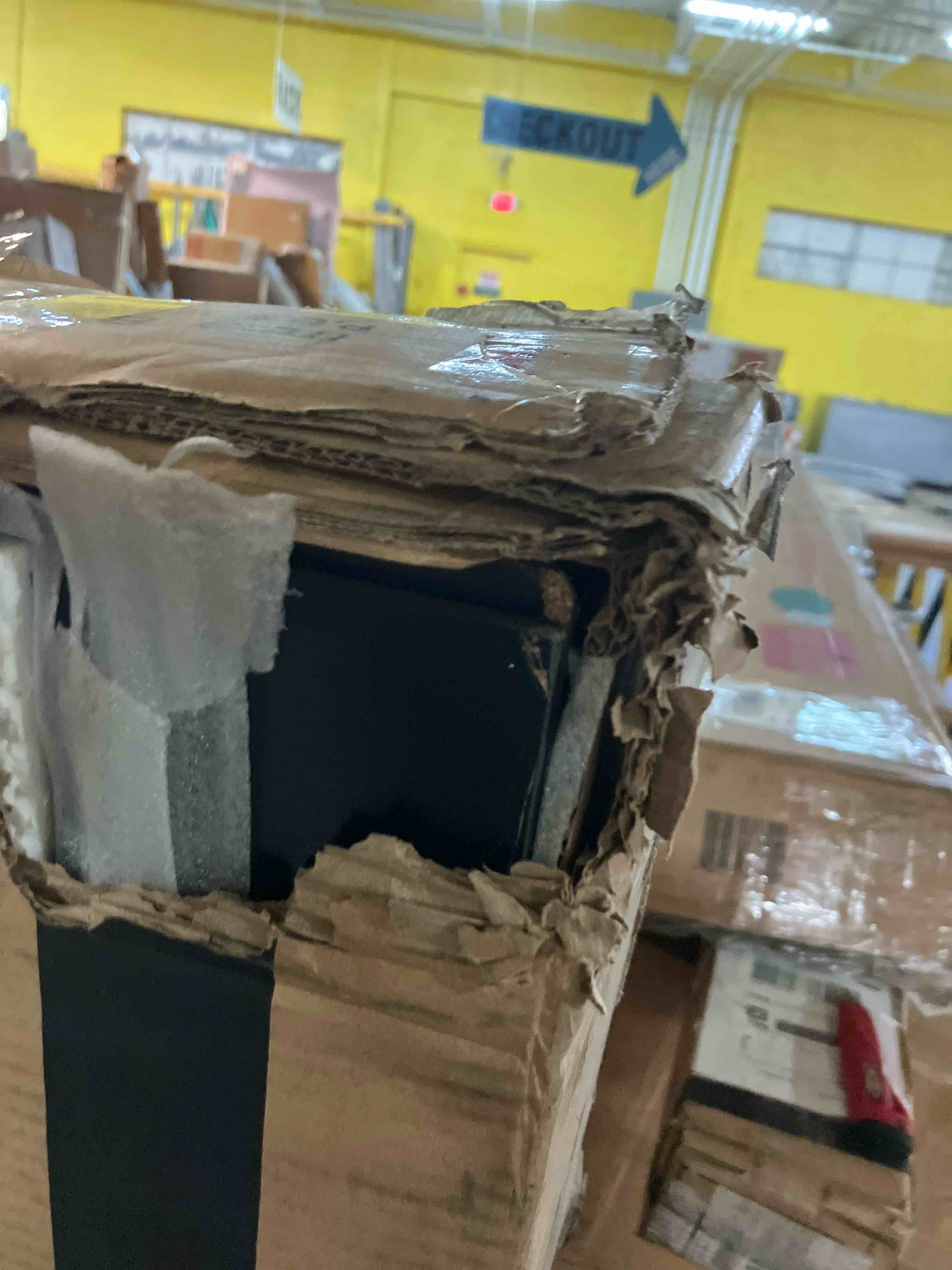 https://s3.amazonaws.com/lotting-images-prod/phillipi/GRA3635070_1759239428211.jpeg