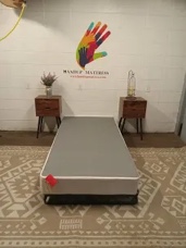 White ZZ Land traditional twin box spring