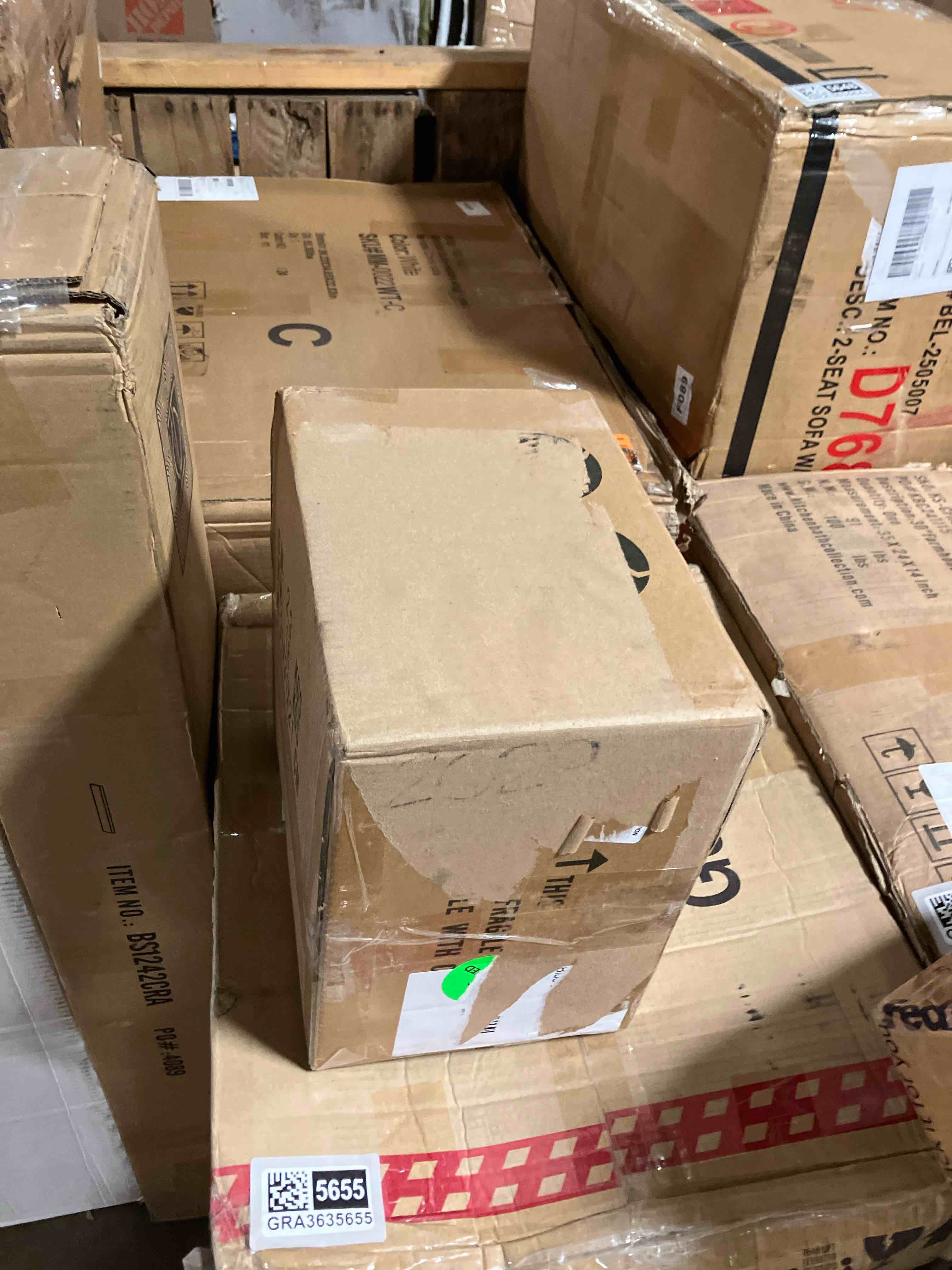 https://s3.amazonaws.com/lotting-images-prod/phillipi/GRA3635662_1758728029182.jpeg