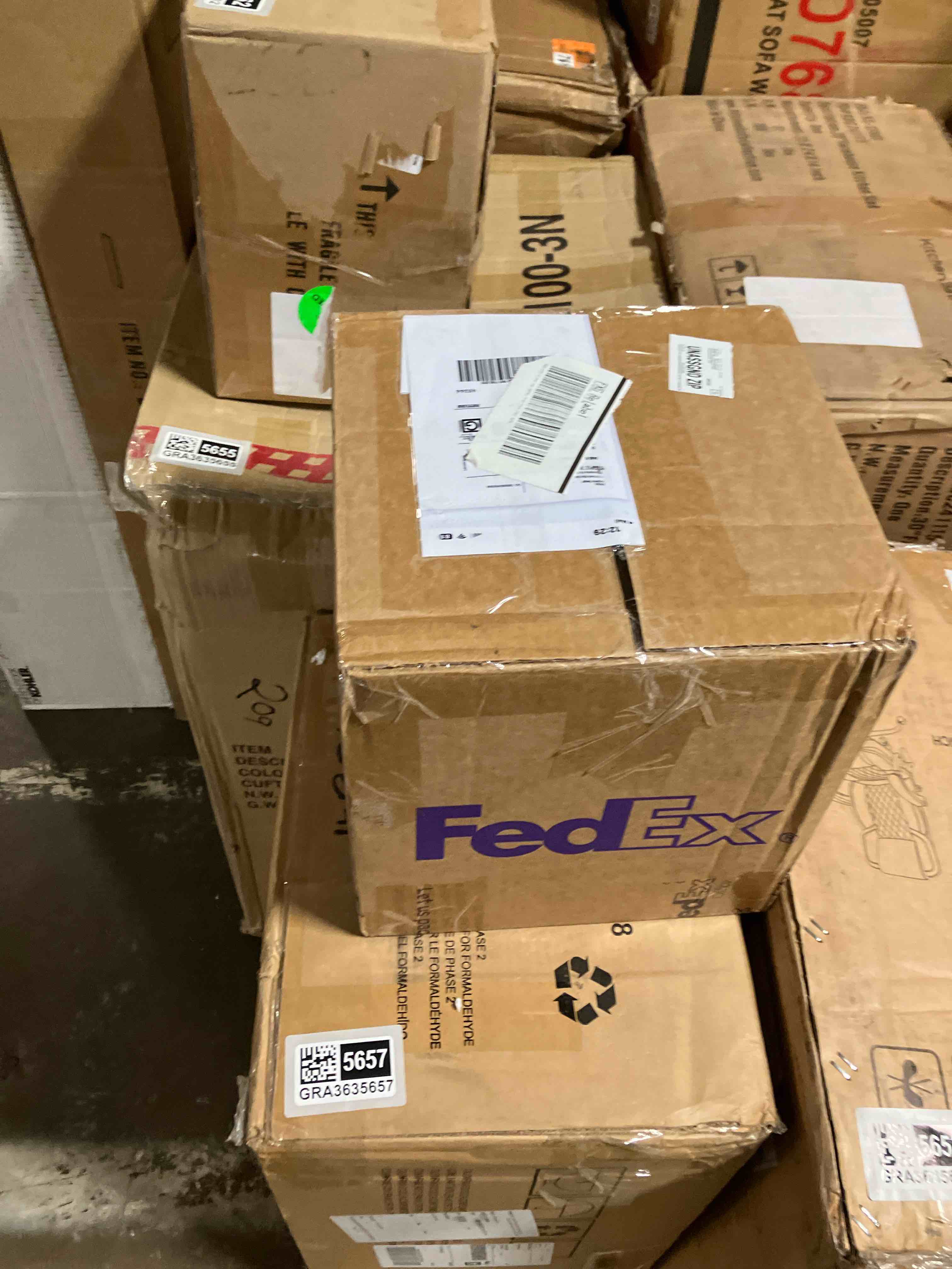 https://s3.amazonaws.com/lotting-images-prod/phillipi/GRA3635663_1758728105155.jpeg