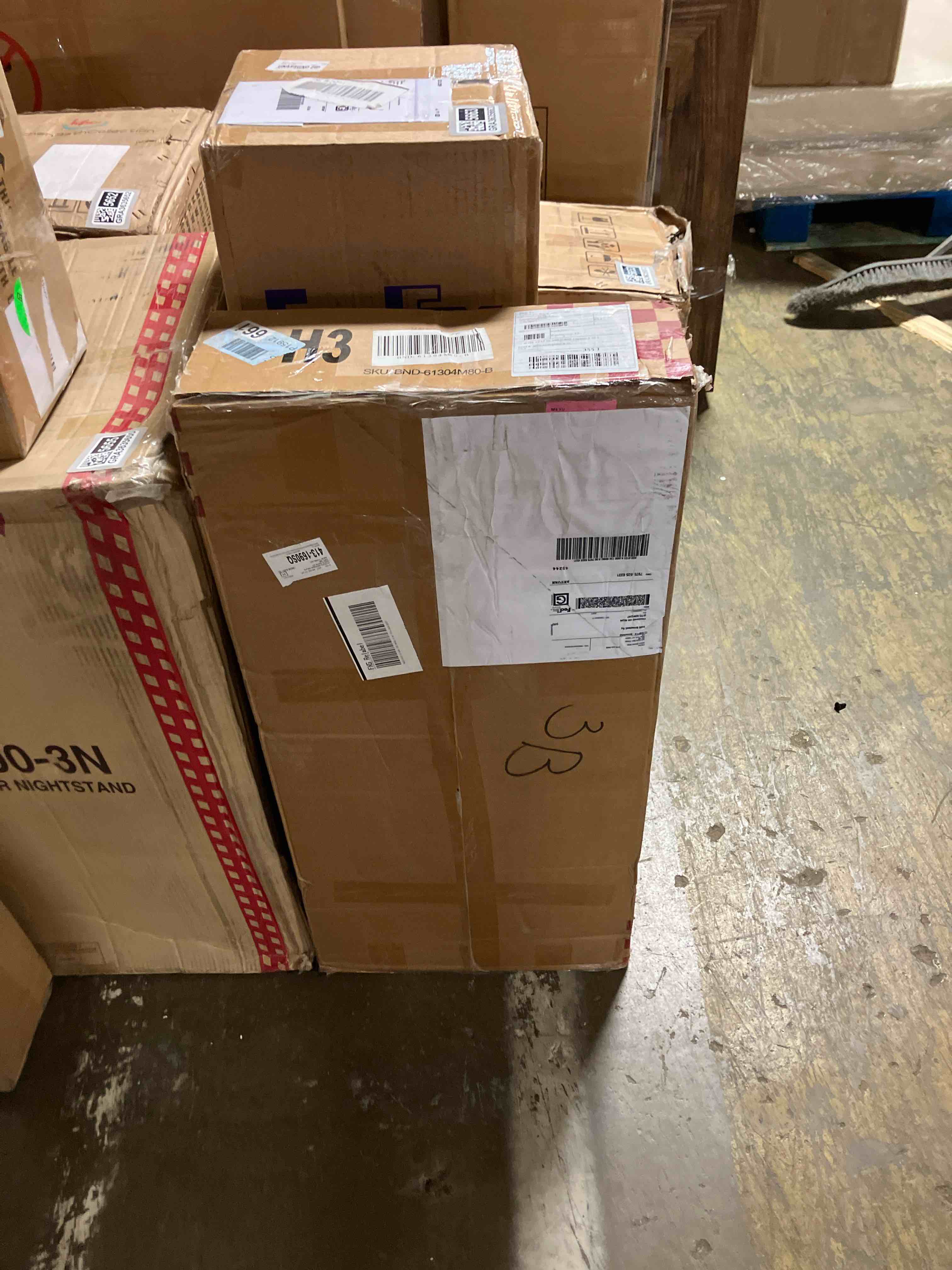 https://s3.amazonaws.com/lotting-images-prod/phillipi/GRA3635667_1758728815958.jpeg